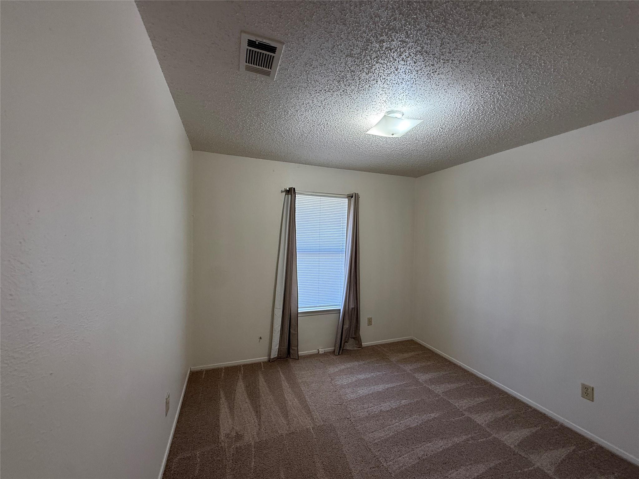 8906 Pineridge Dr, Austin, TX 78729