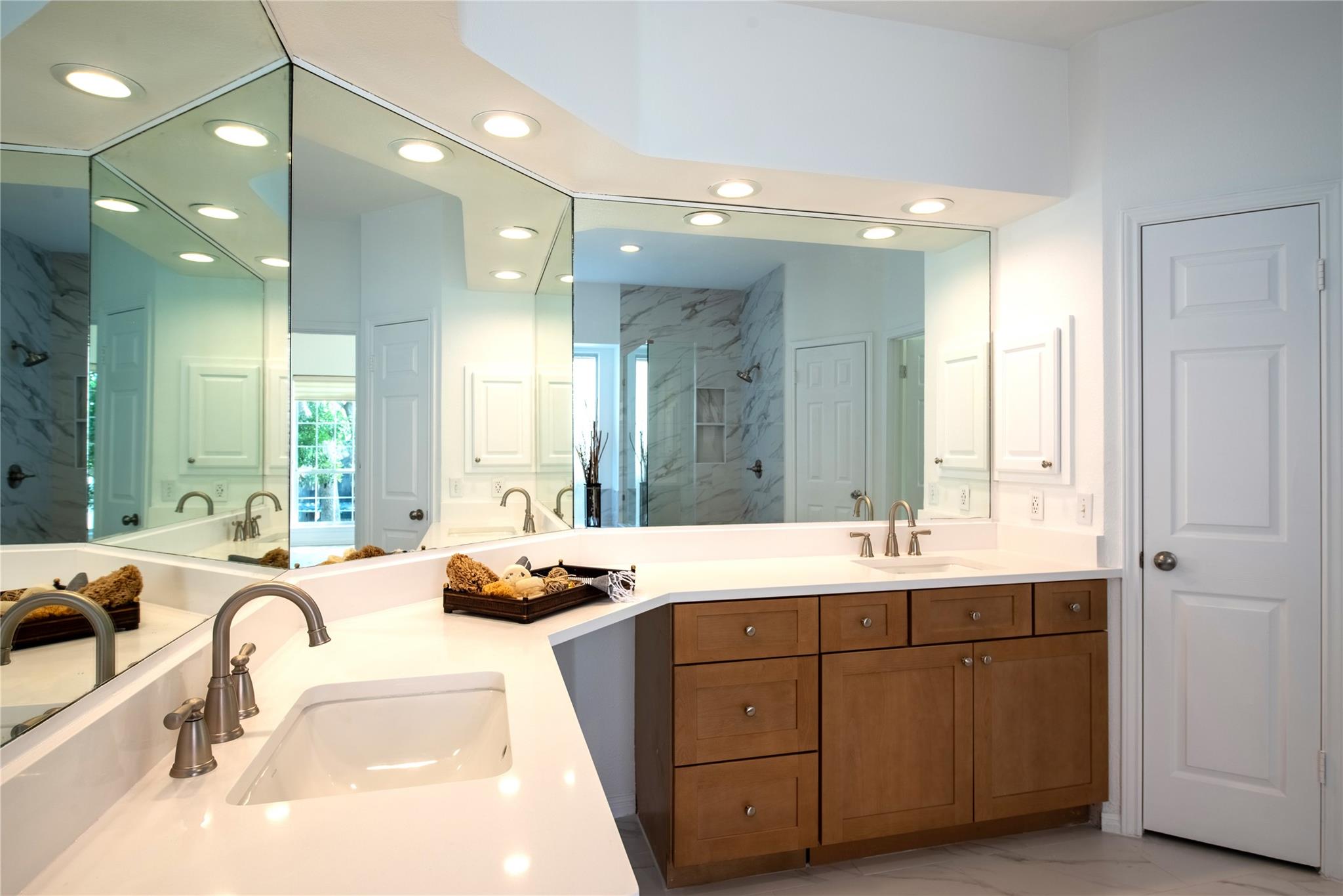 5515 Ballenton Ln, Austin, TX 78739