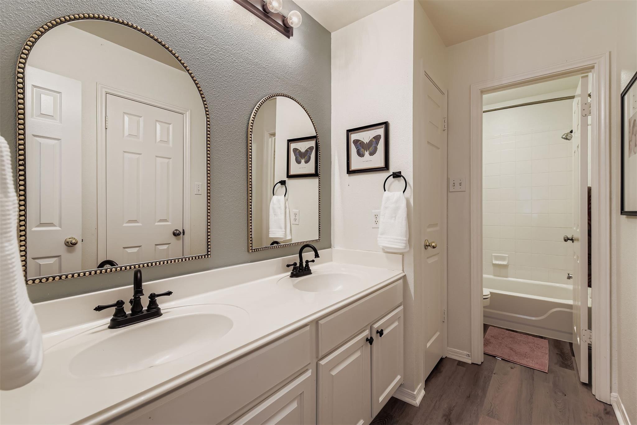 5515 Ballenton Ln, Austin, TX 78739