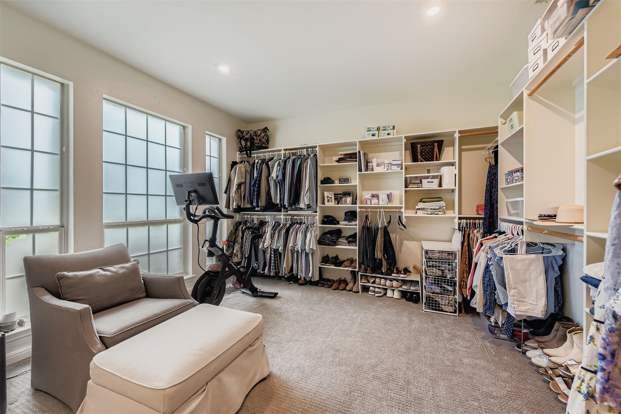 5515 Ballenton Ln, Austin, TX 78739