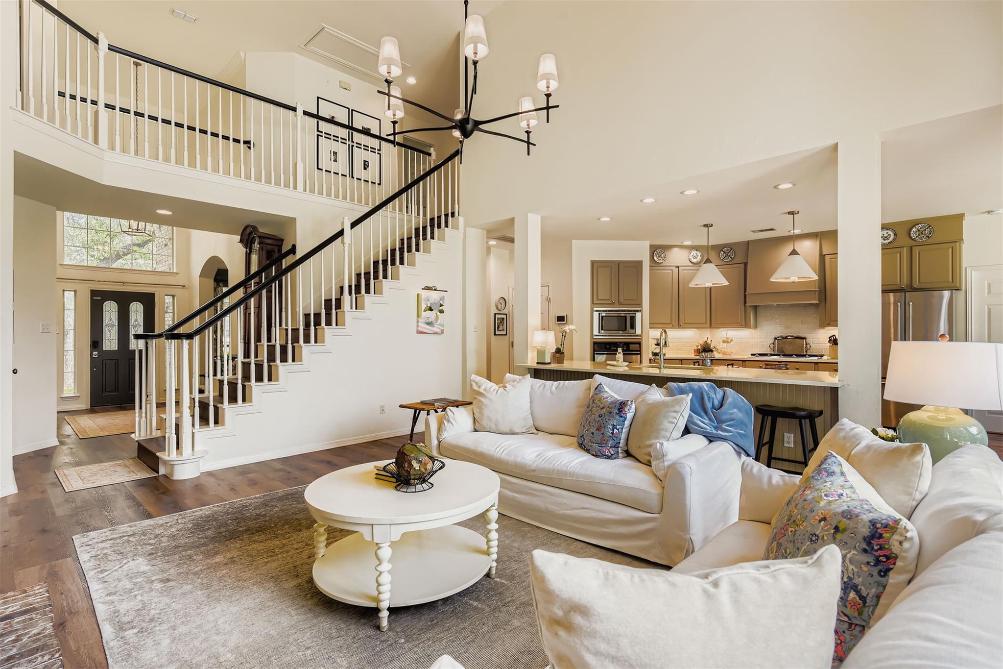 5515 Ballenton Ln, Austin, TX 78739