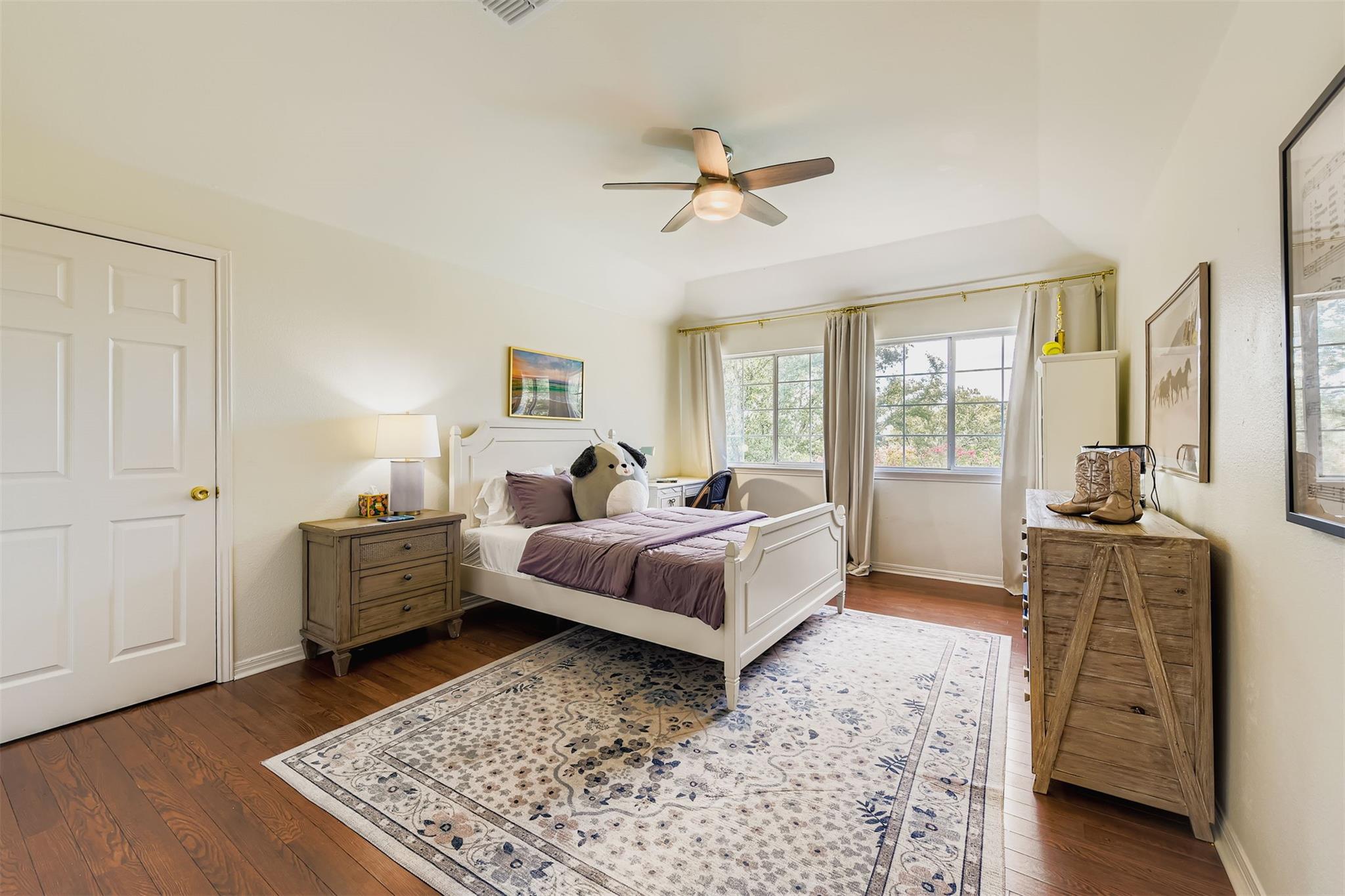 5515 Ballenton Ln, Austin, TX 78739