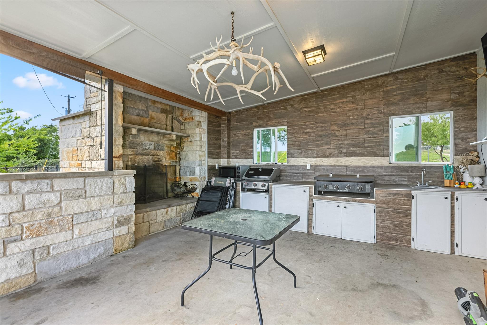 2989 Fm 580 E, Lampasas, TX 76550