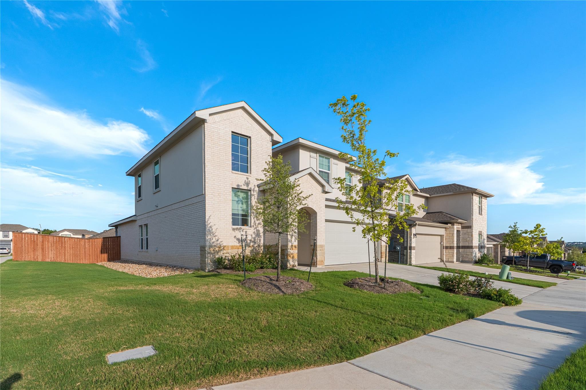 2848 Owl Head Dr, Leander, TX 78641