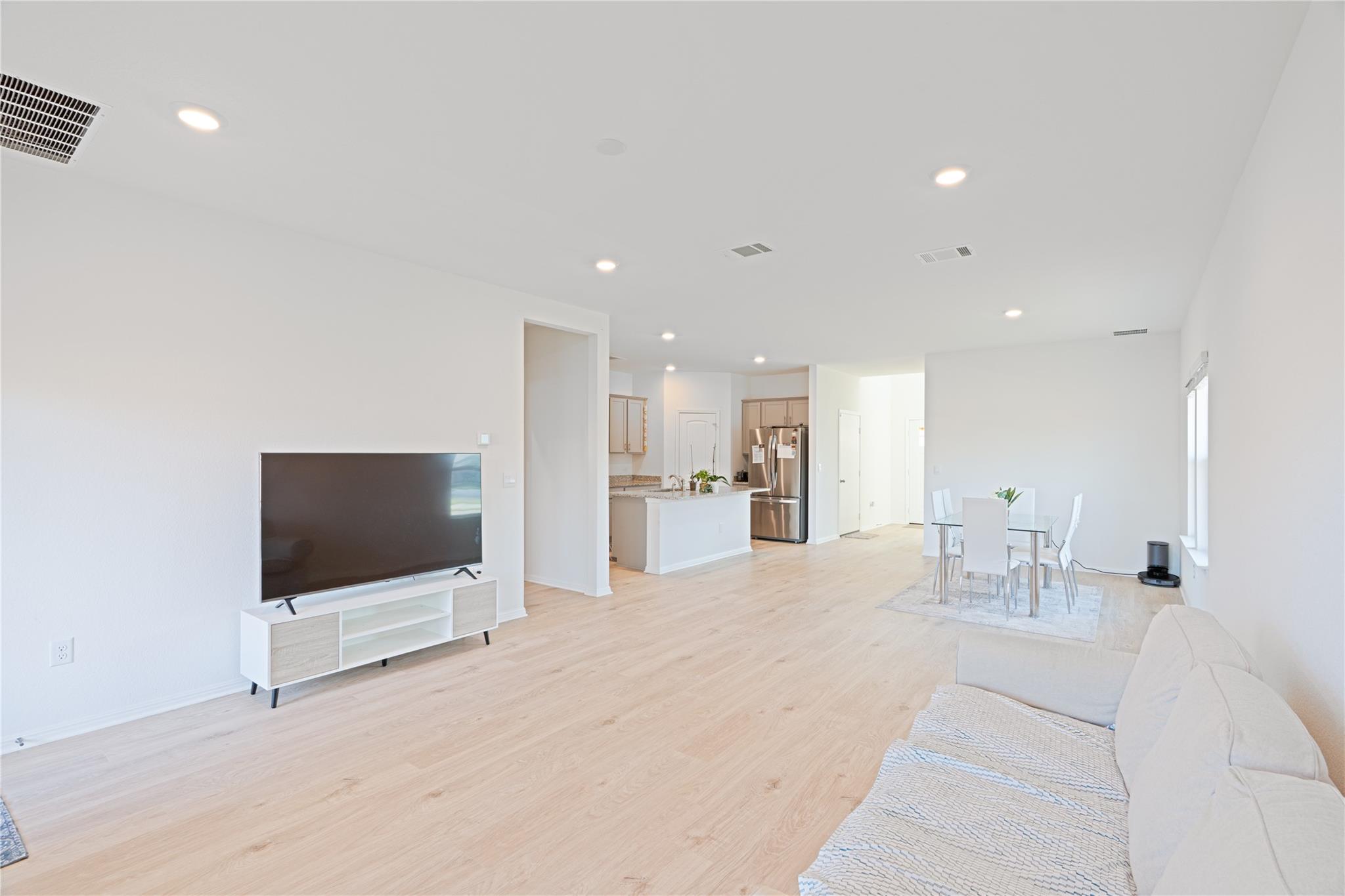 2848 Owl Head Dr, Leander, TX 78641