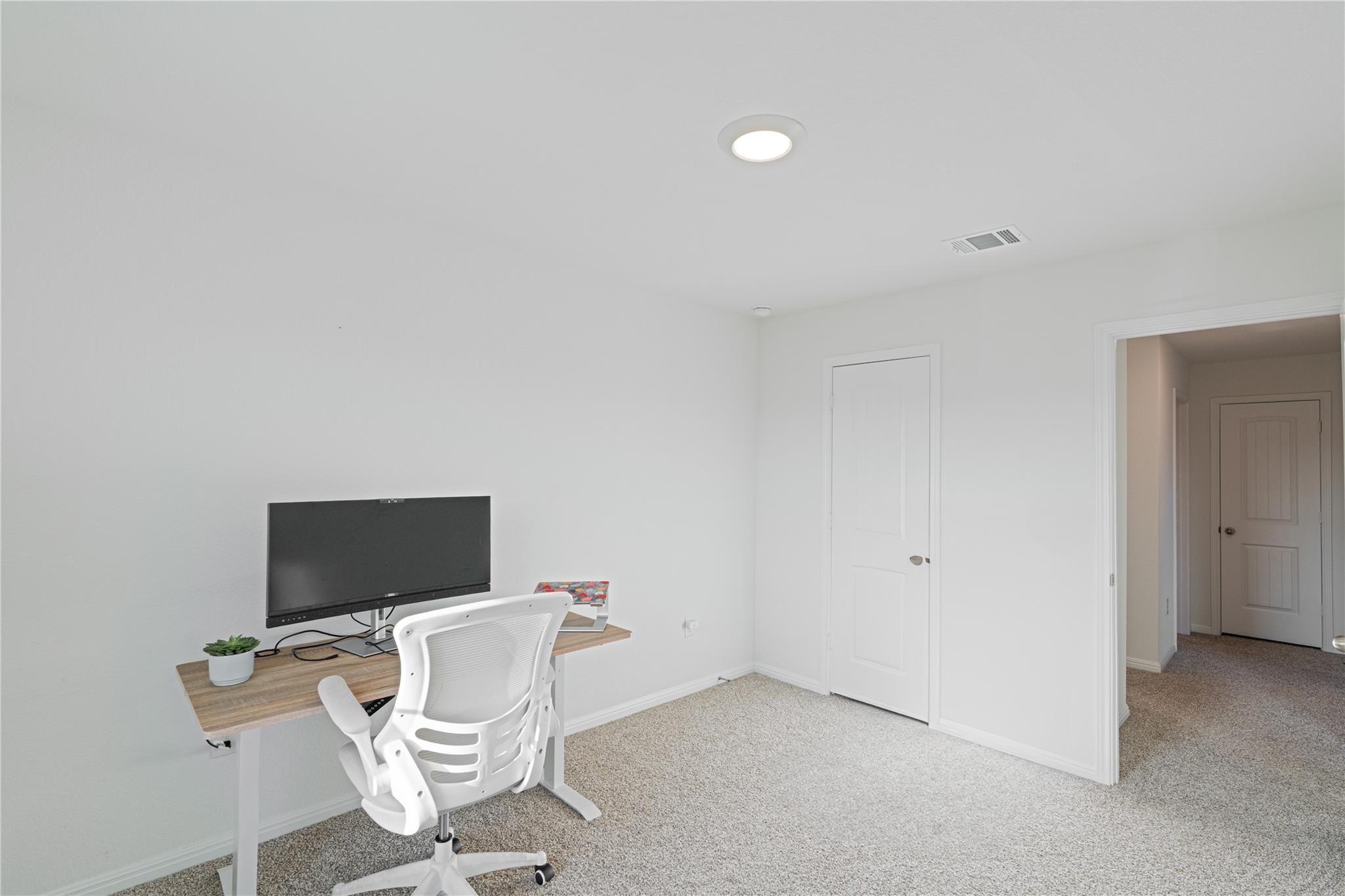 2848 Owl Head Dr, Leander, TX 78641