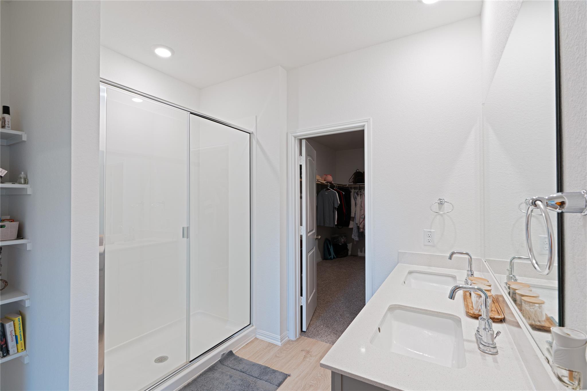 2848 Owl Head Dr, Leander, TX 78641