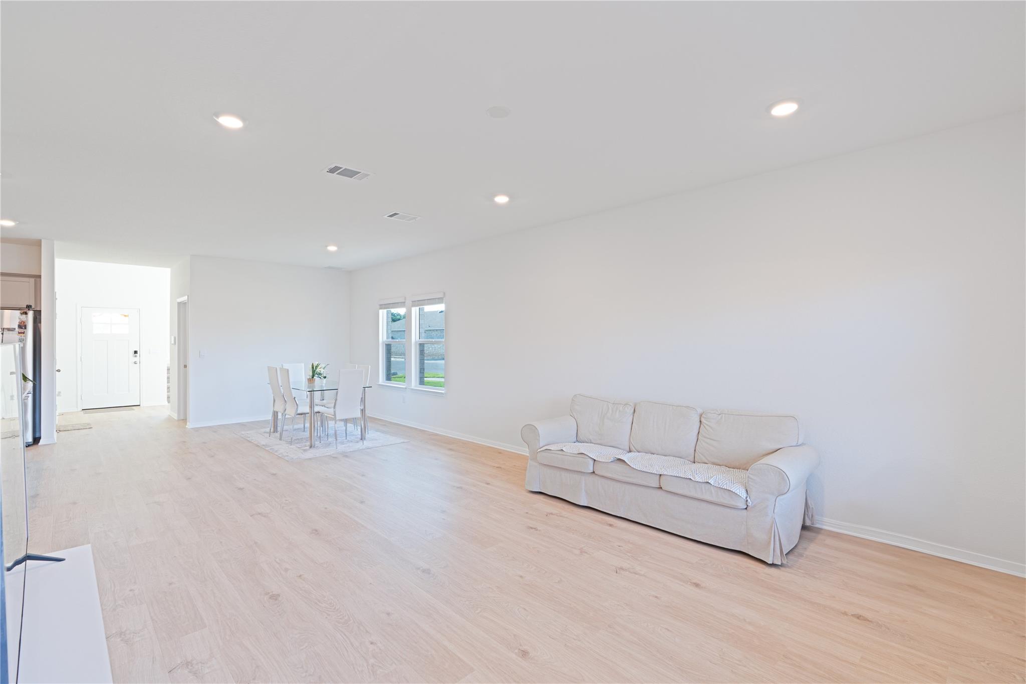 2848 Owl Head Dr, Leander, TX 78641