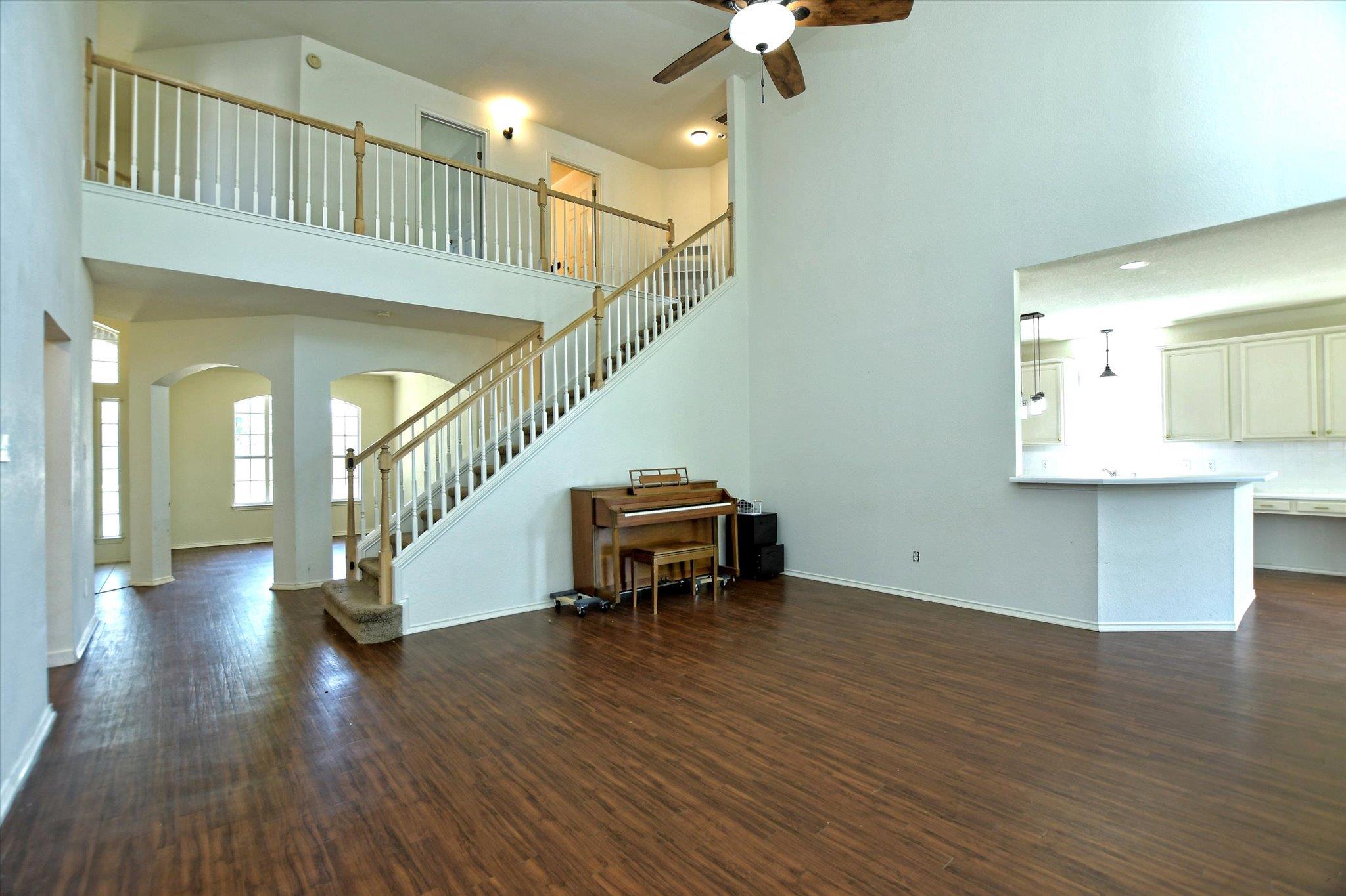 301 Gulfstream Dr, Georgetown, TX 78626