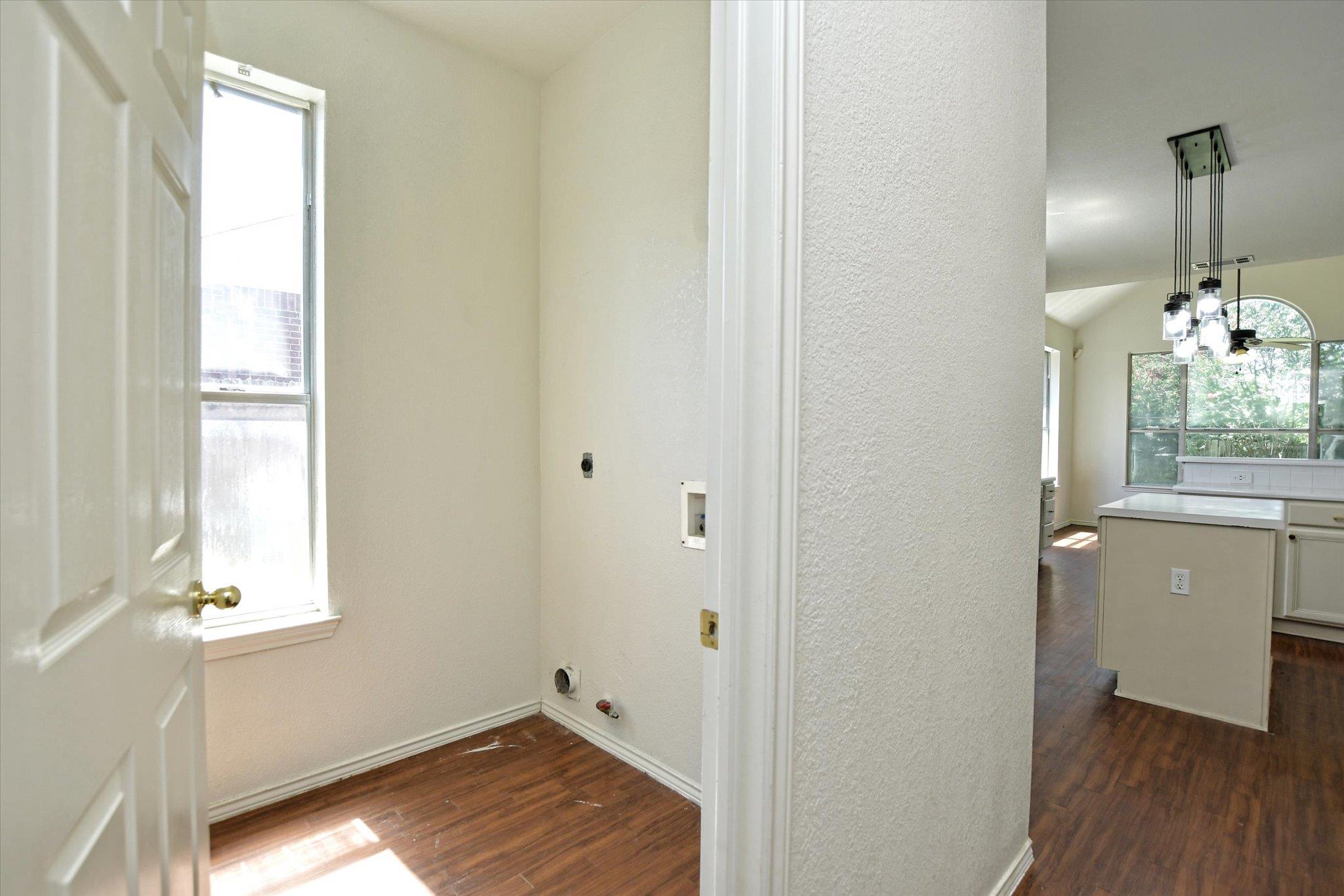 301 Gulfstream Dr, Georgetown, TX 78626