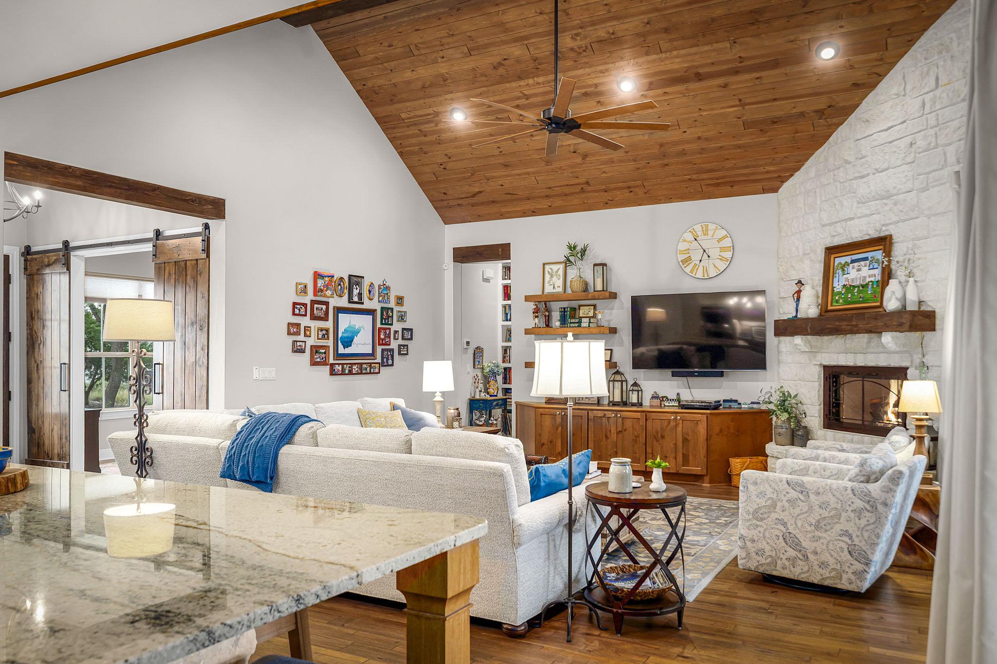375 Curvatura, New Braunfels, TX 78132