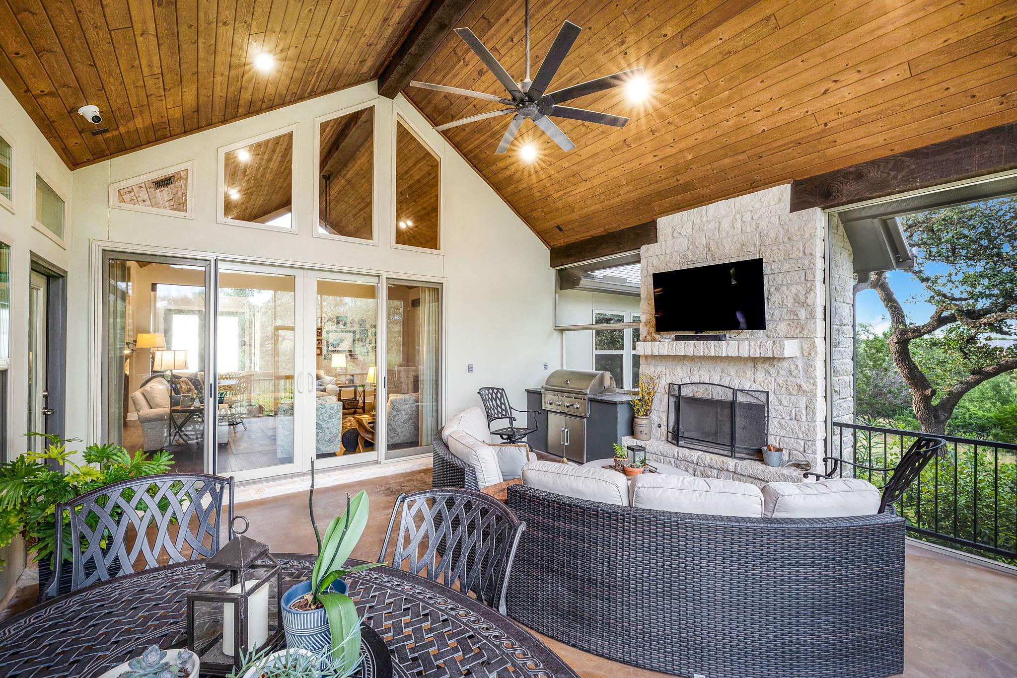375 Curvatura, New Braunfels, TX 78132