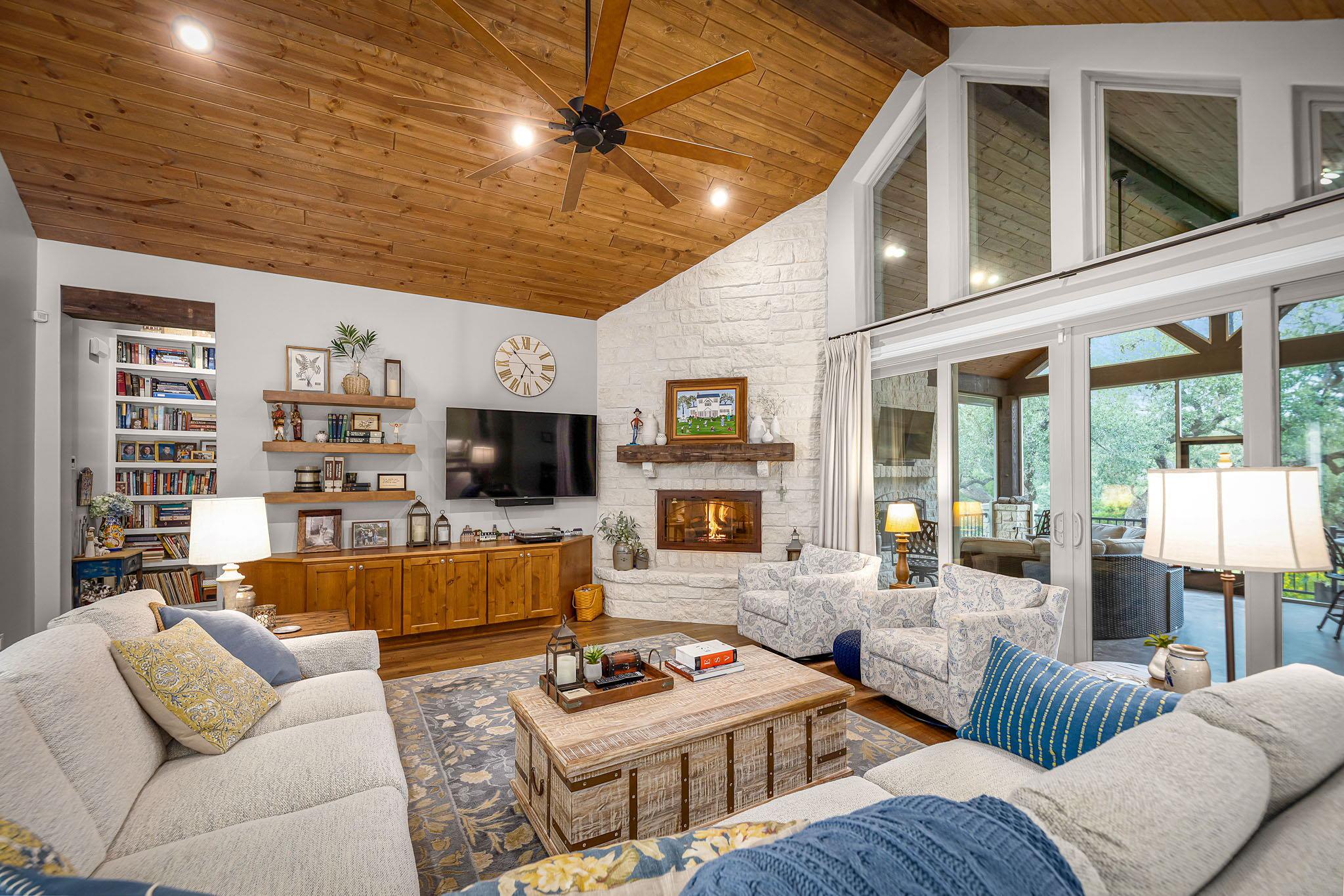 375 Curvatura, New Braunfels, TX 78132