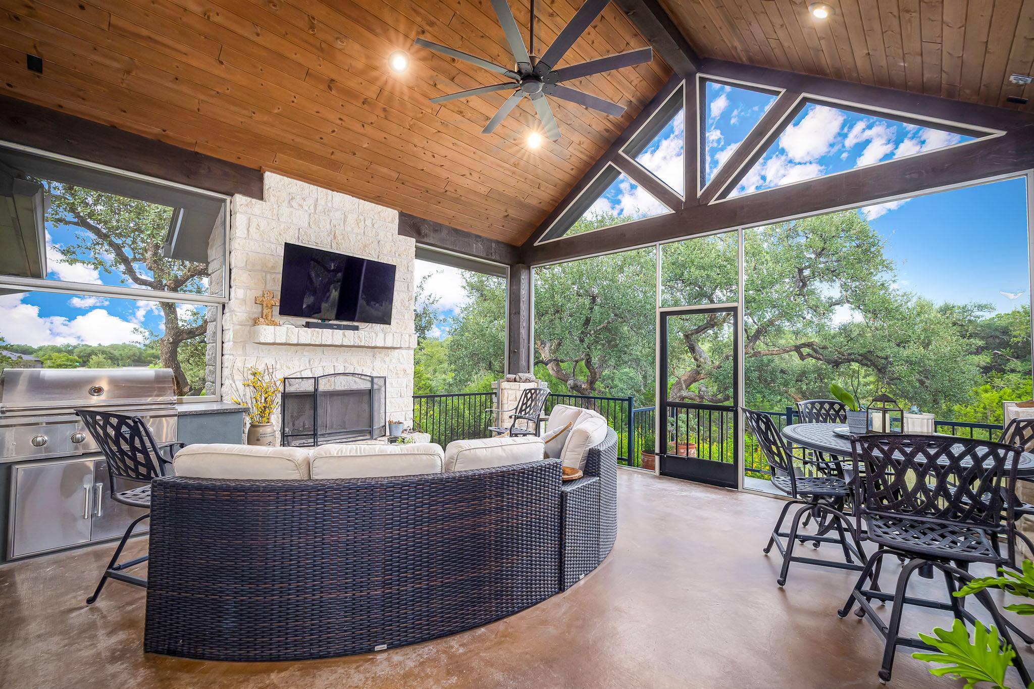 375 Curvatura, New Braunfels, TX 78132