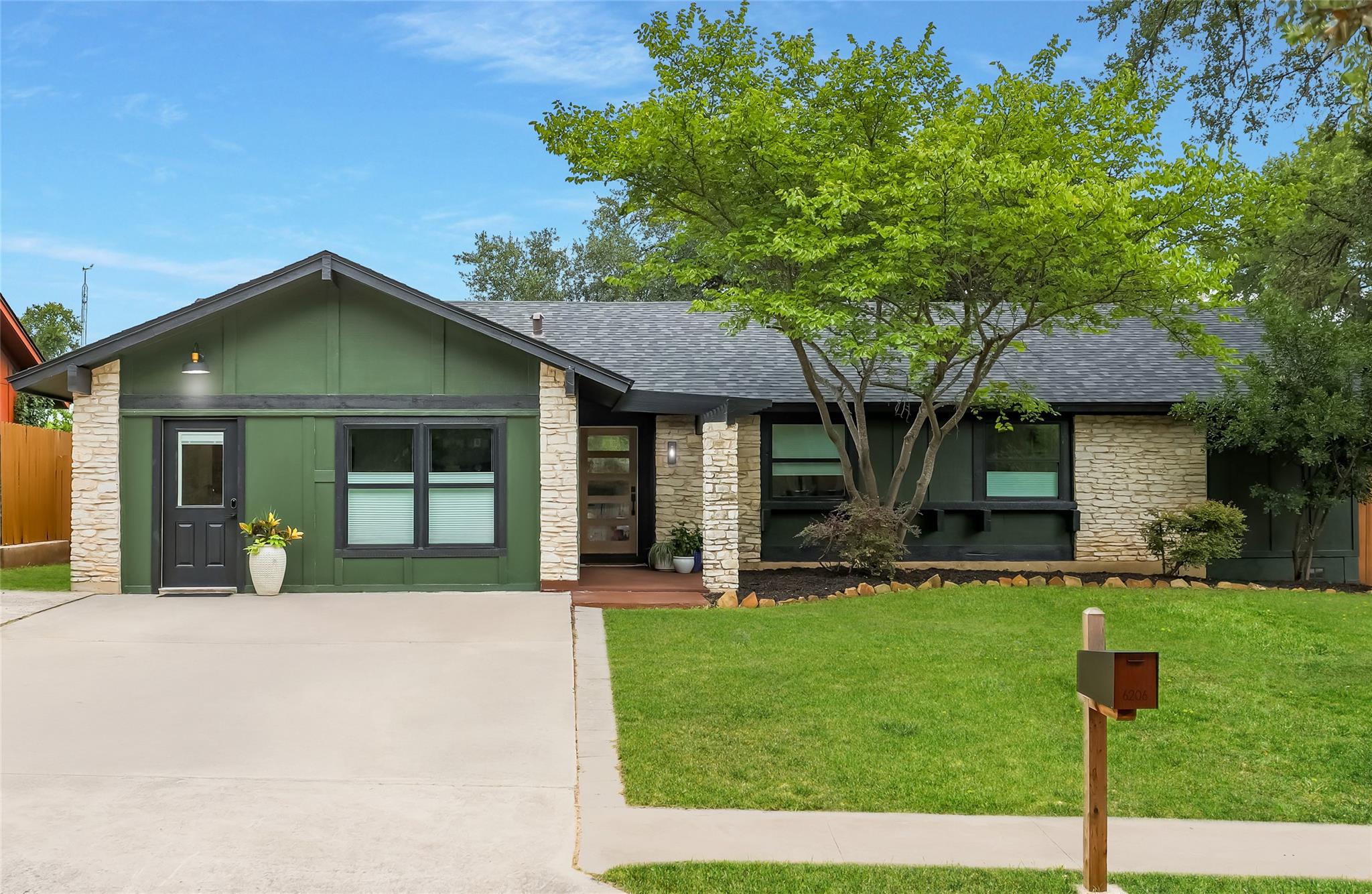 6206 Hillston Dr, Austin, TX 78745