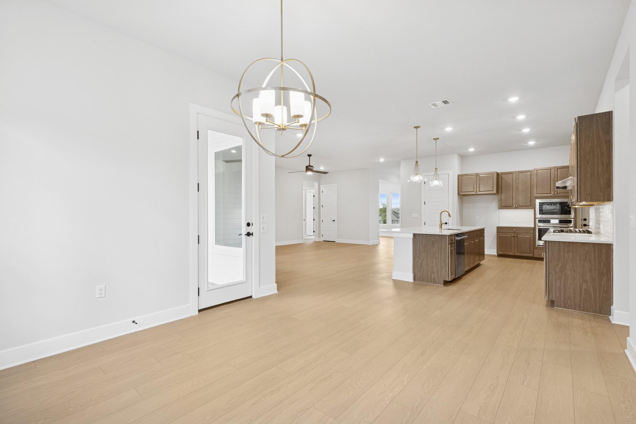 388 Rees Landing Rd, Spicewood, TX 78669