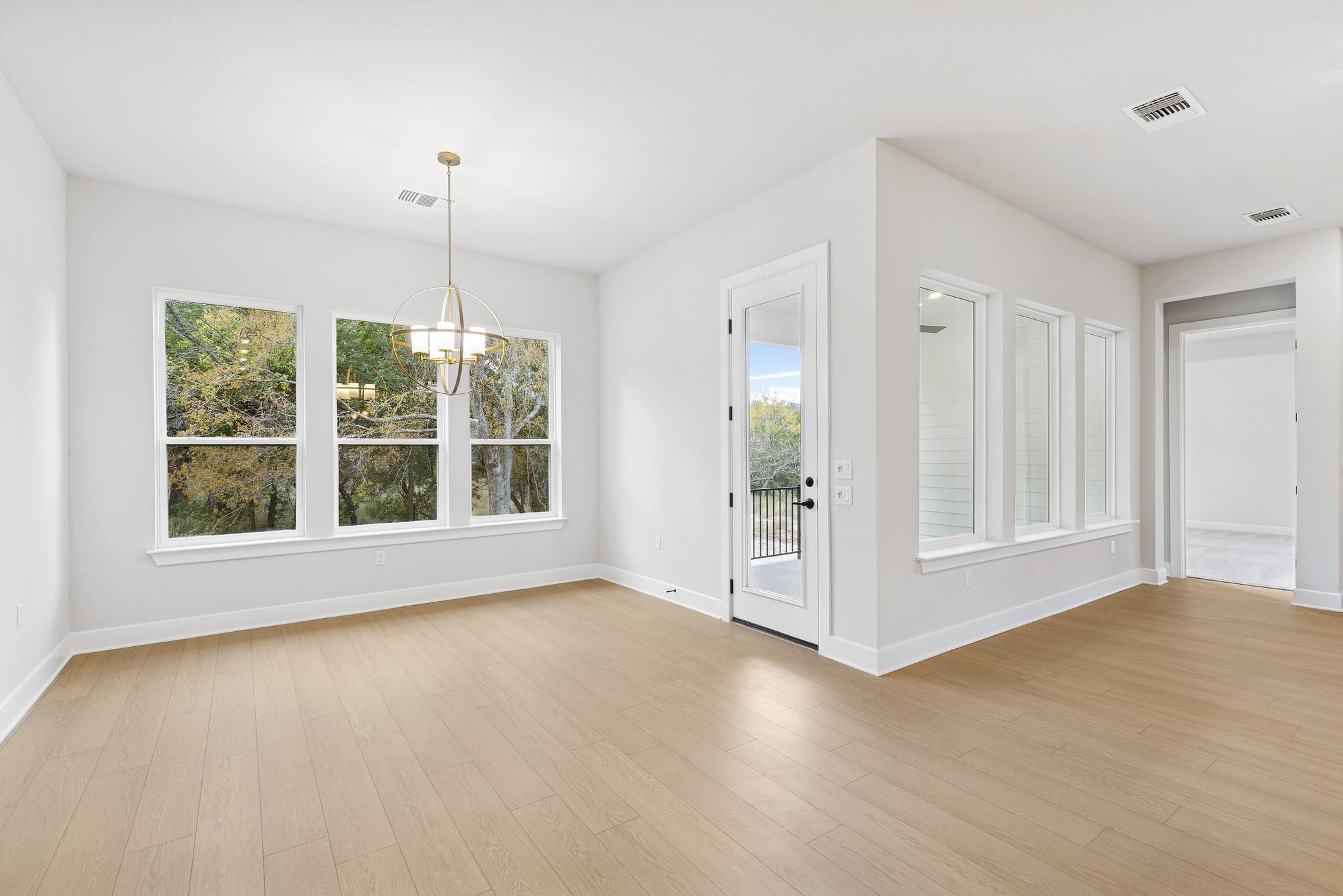 388 Rees Landing Rd, Spicewood, TX 78669