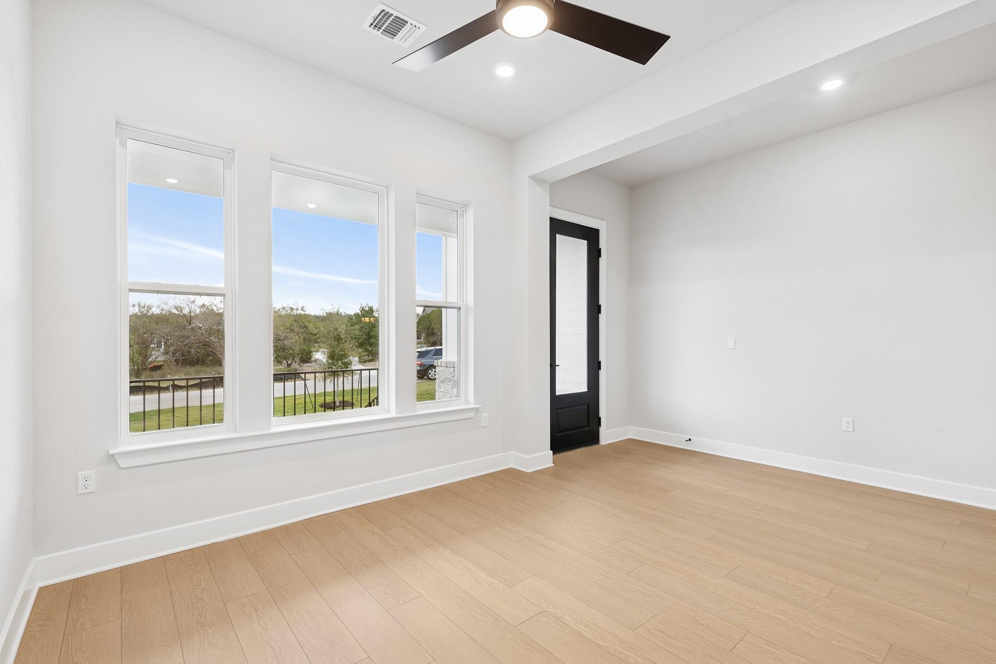 388 Rees Landing Rd, Spicewood, TX 78669