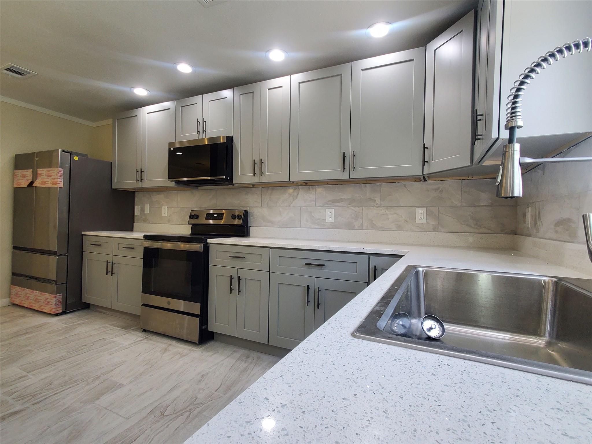 114 Bryson Bnd, Liberty Hill, TX 78642