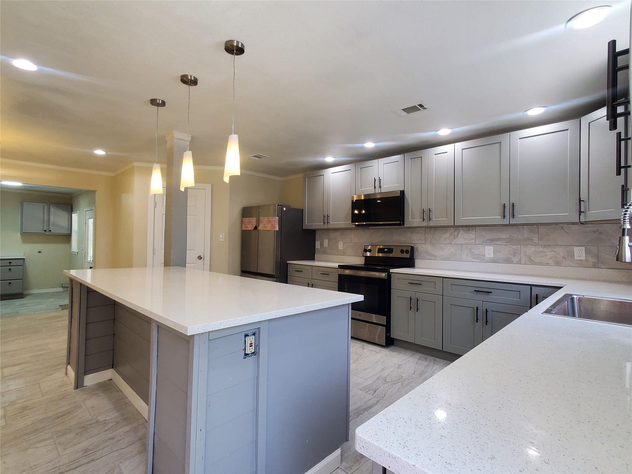 114 Bryson Bnd, Liberty Hill, TX 78642