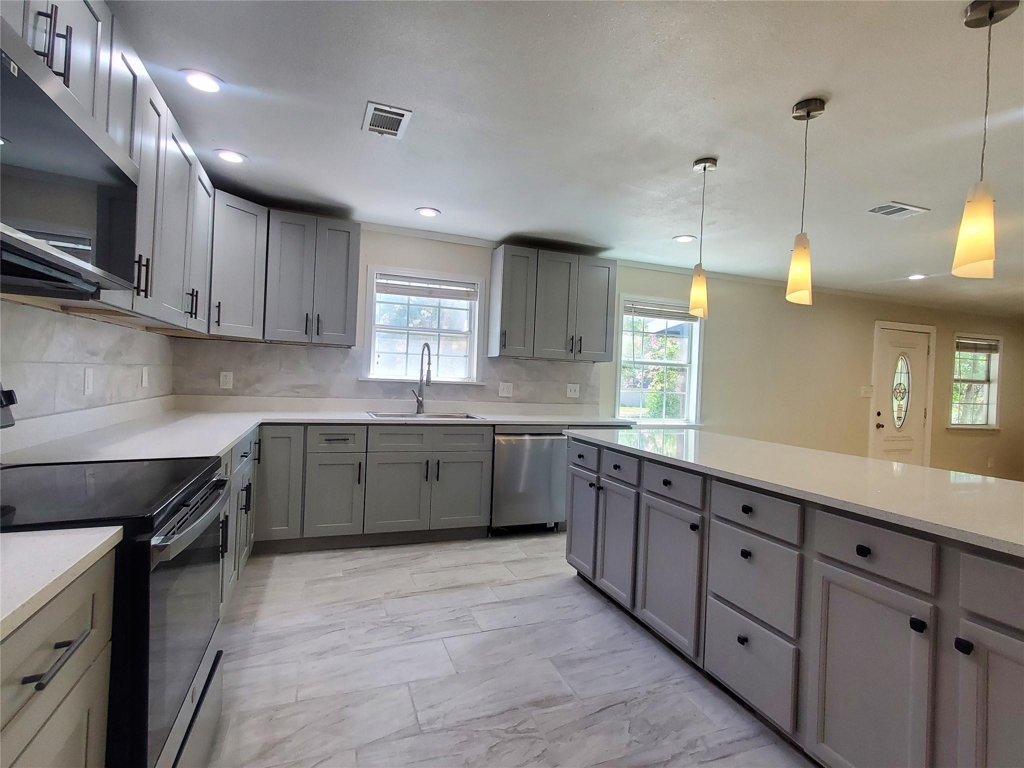 114 Bryson Bnd, Liberty Hill, TX 78642