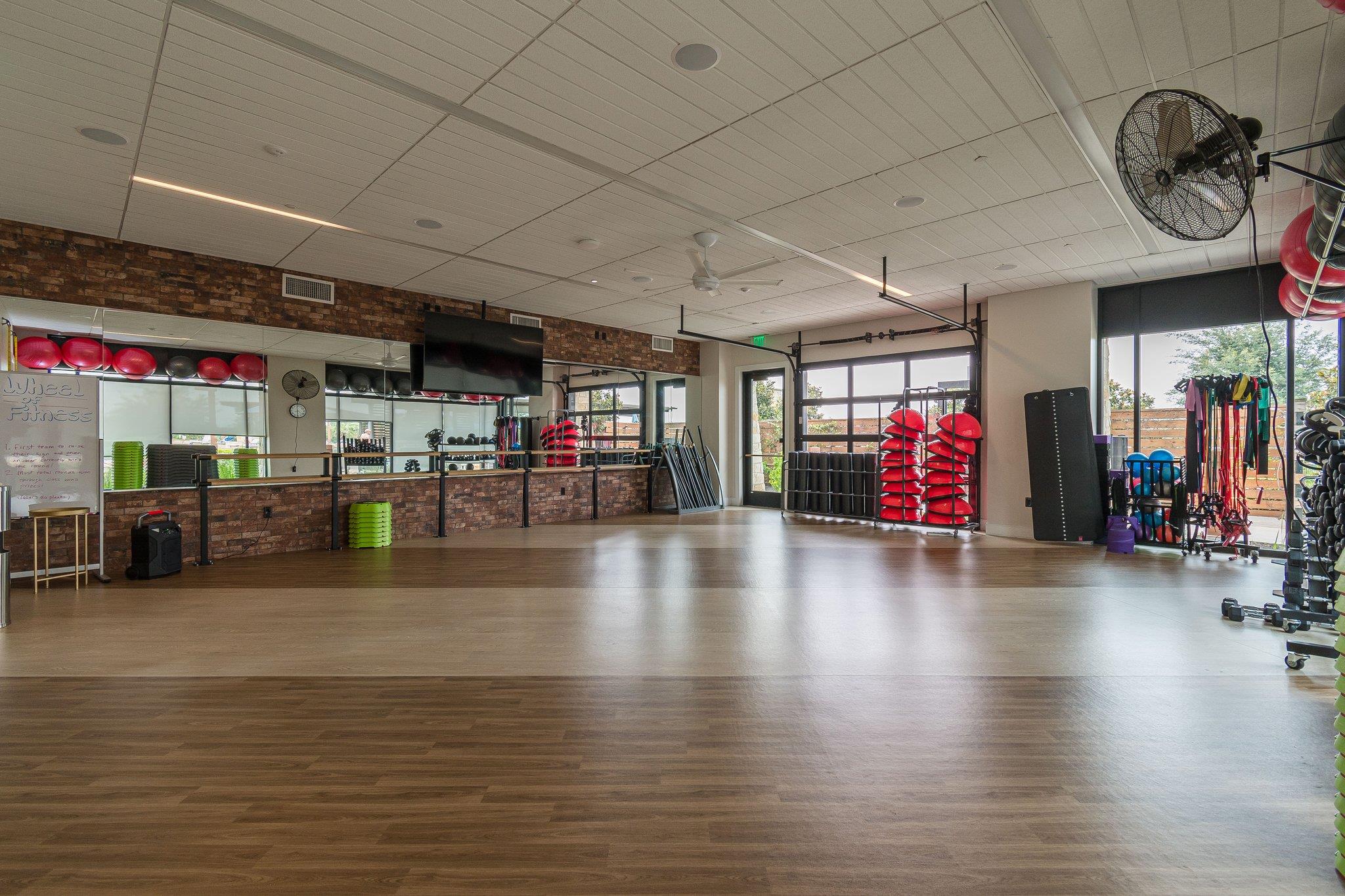 112 Learning Elm Dr, San Marcos, TX 78666