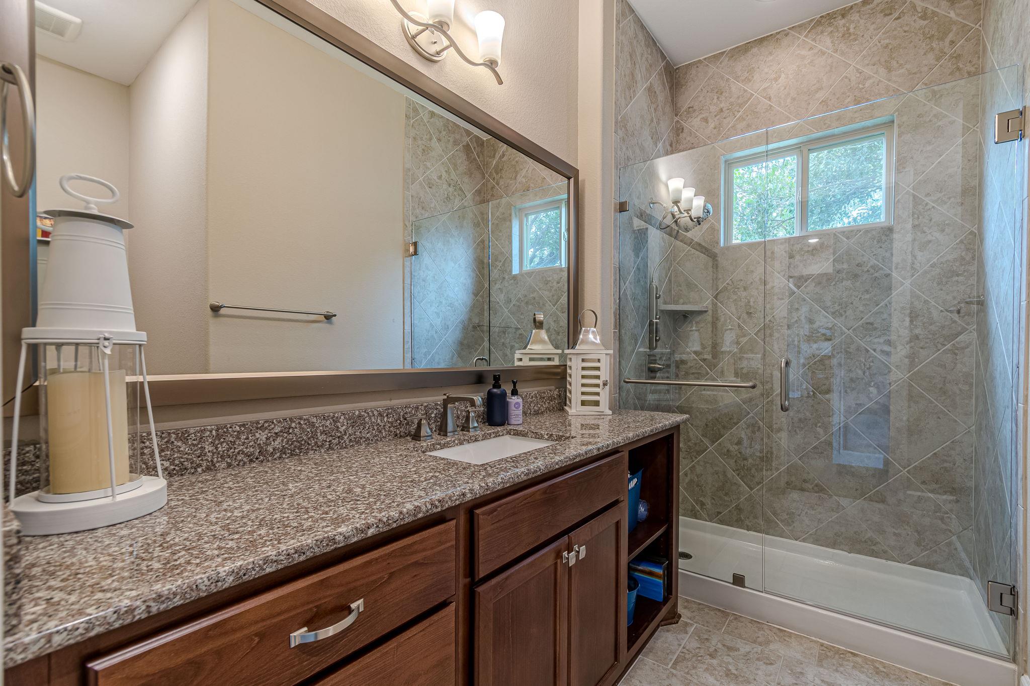 112 Learning Elm Dr, San Marcos, TX 78666