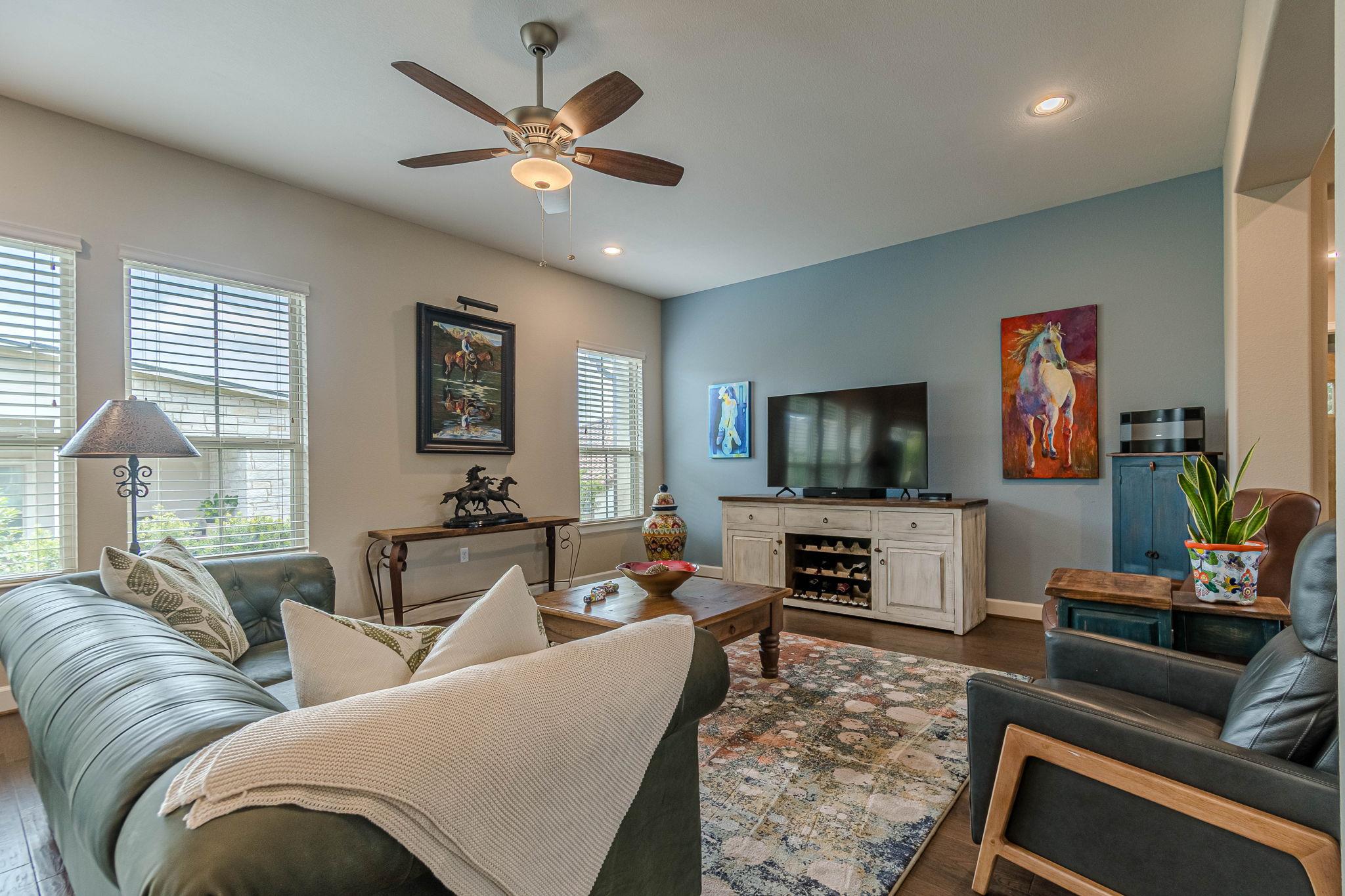 112 Learning Elm Dr, San Marcos, TX 78666