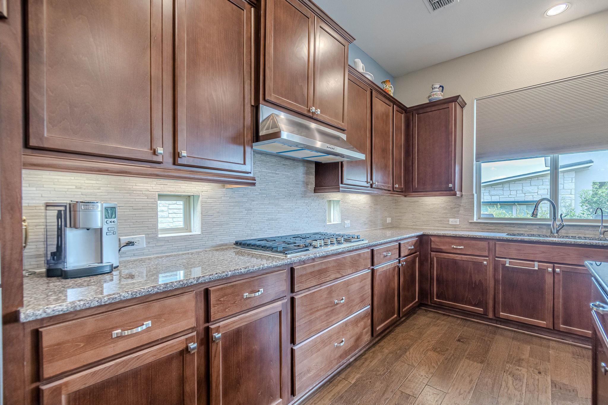 112 Learning Elm Dr, San Marcos, TX 78666