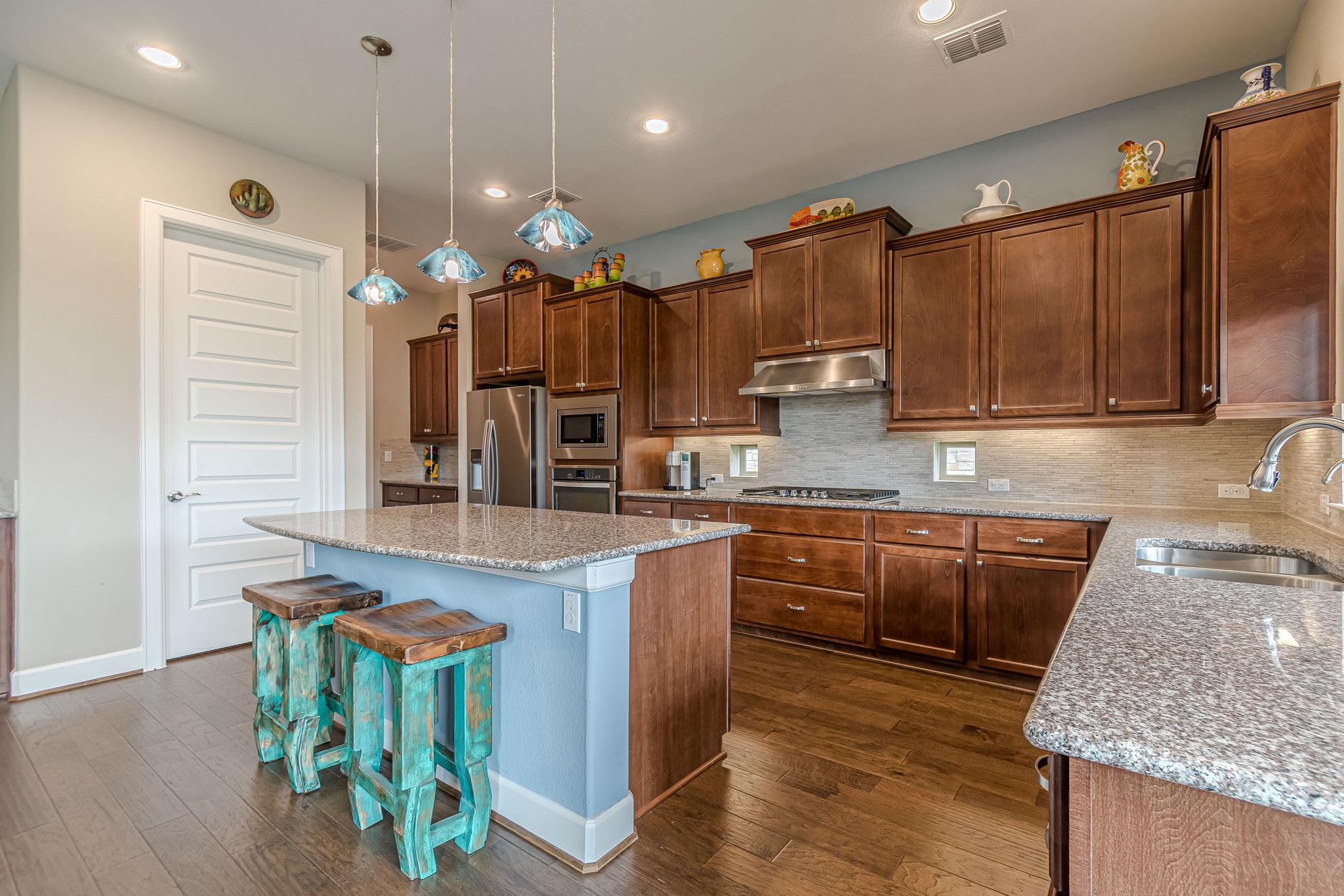 112 Learning Elm Dr, San Marcos, TX 78666