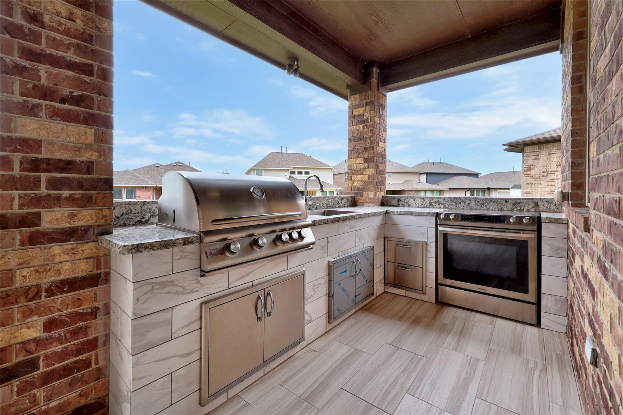 2316 Bravo Ct, Leander, TX 78641