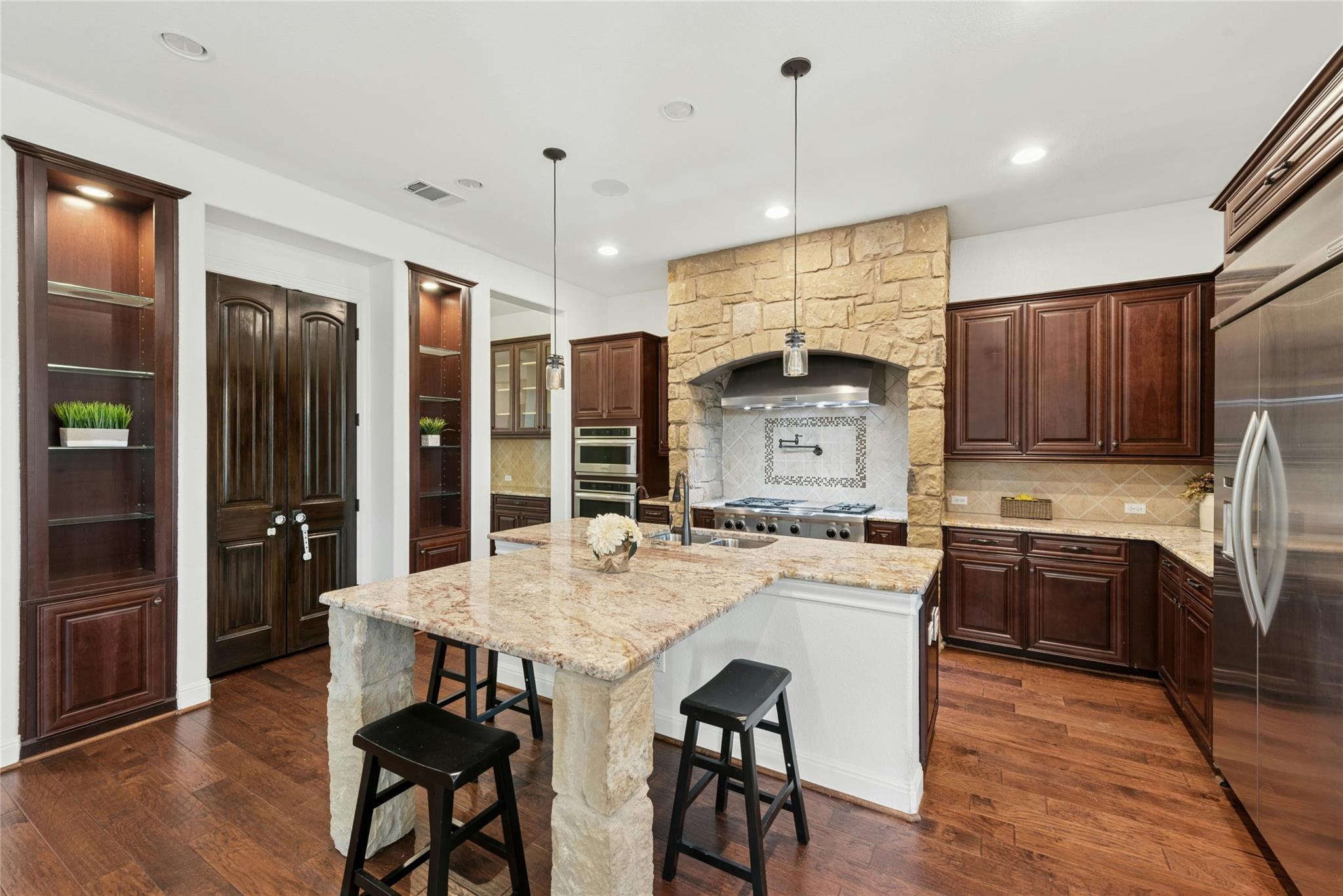 15729 De Fortuna Dr, Bee Cave, TX 78738