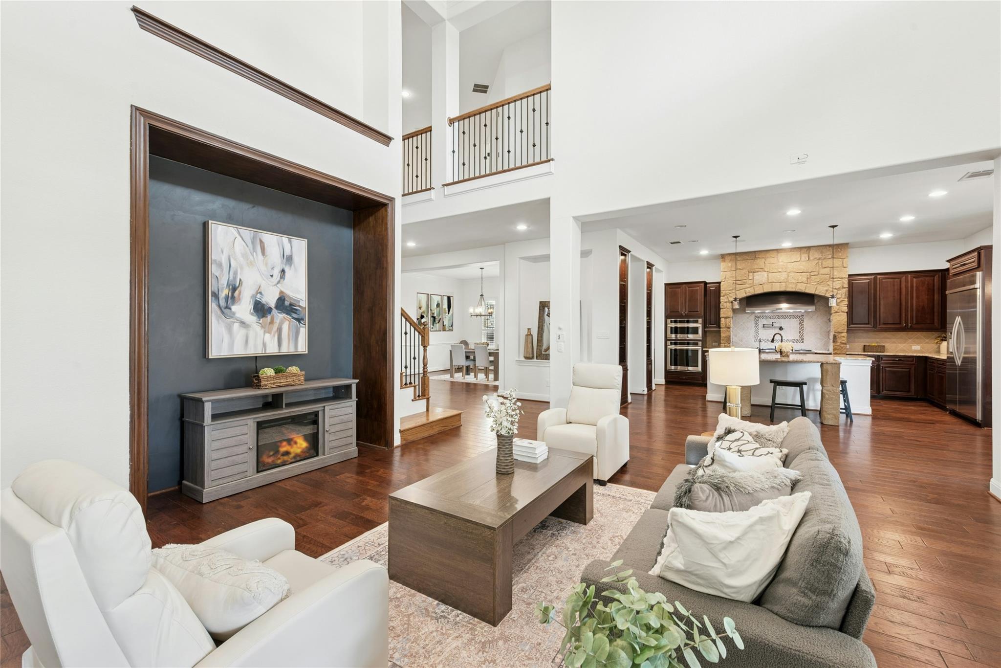 15729 De Fortuna Dr, Bee Cave, TX 78738