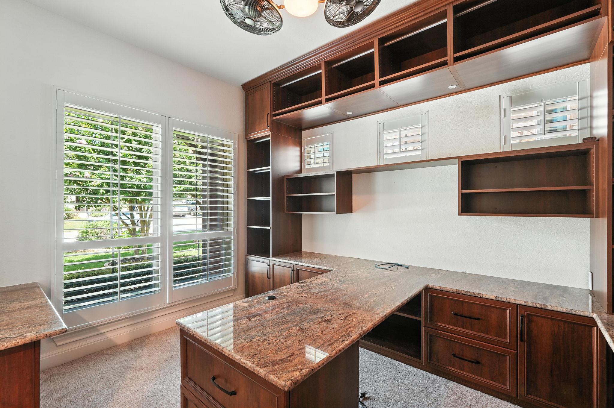 15729 De Fortuna Dr, Bee Cave, TX 78738