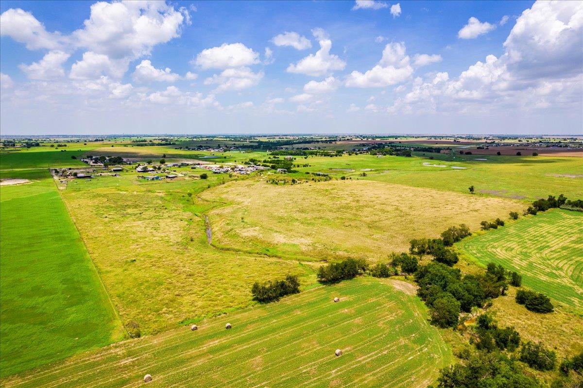 20565 Cameron Rd, Coupland, TX 78615