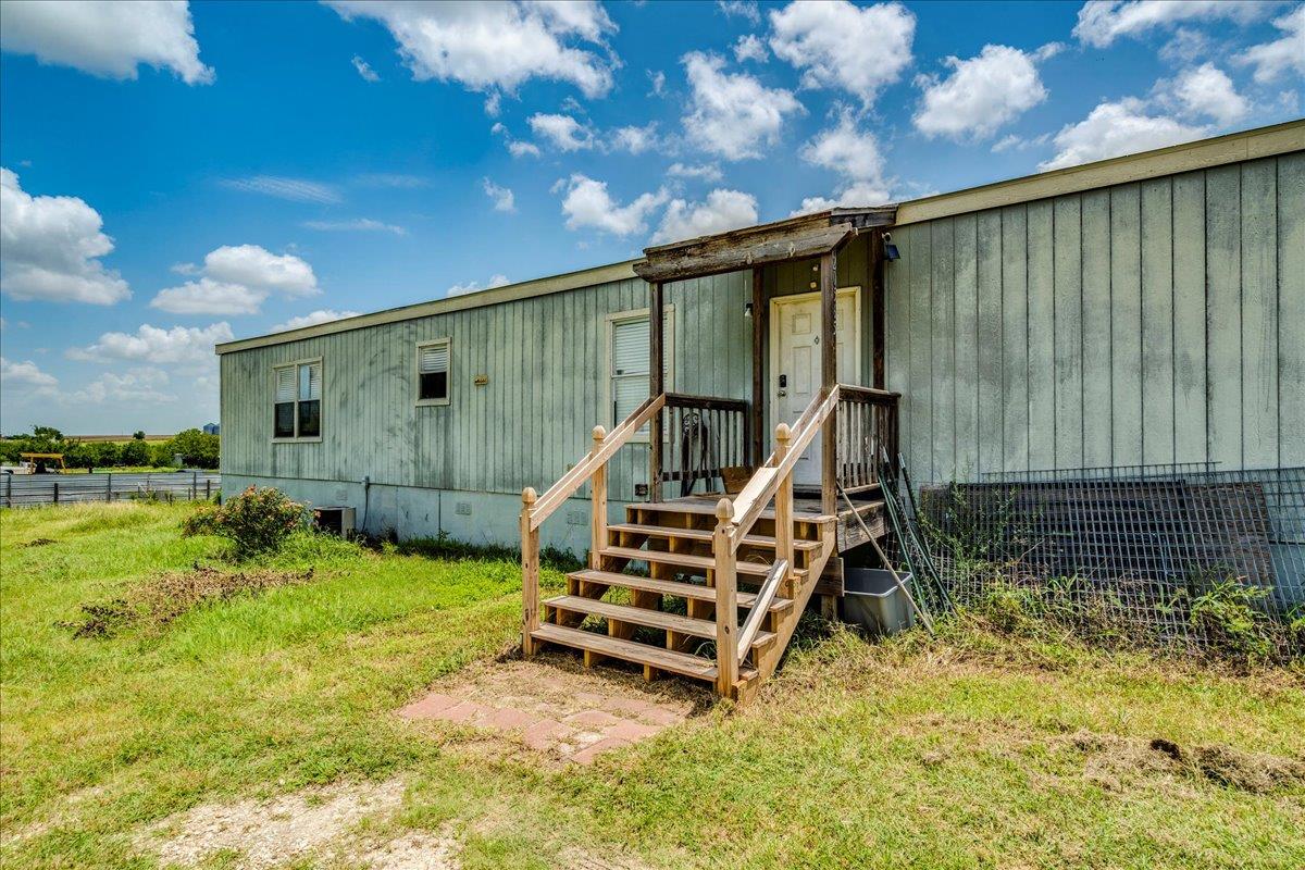 20565 Cameron Rd, Coupland, TX 78615
