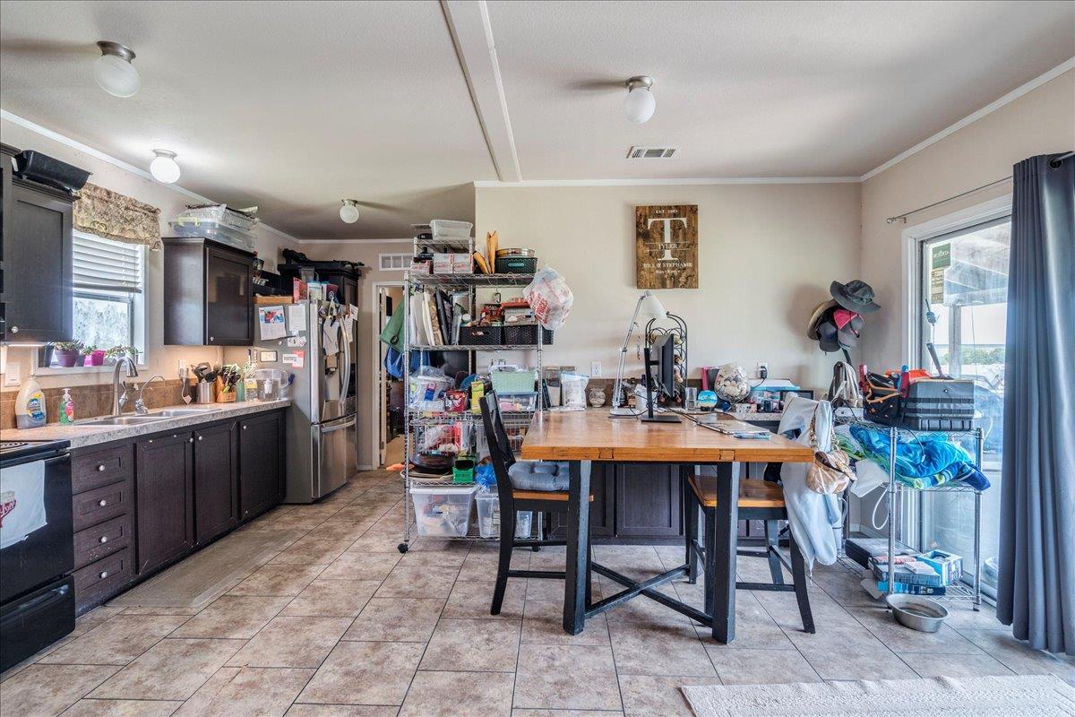 20565 Cameron Rd, Coupland, TX 78615