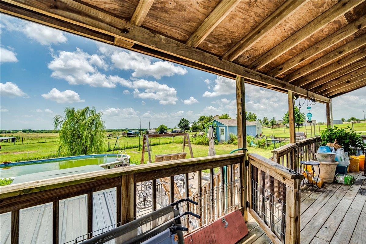 20565 Cameron Rd, Coupland, TX 78615