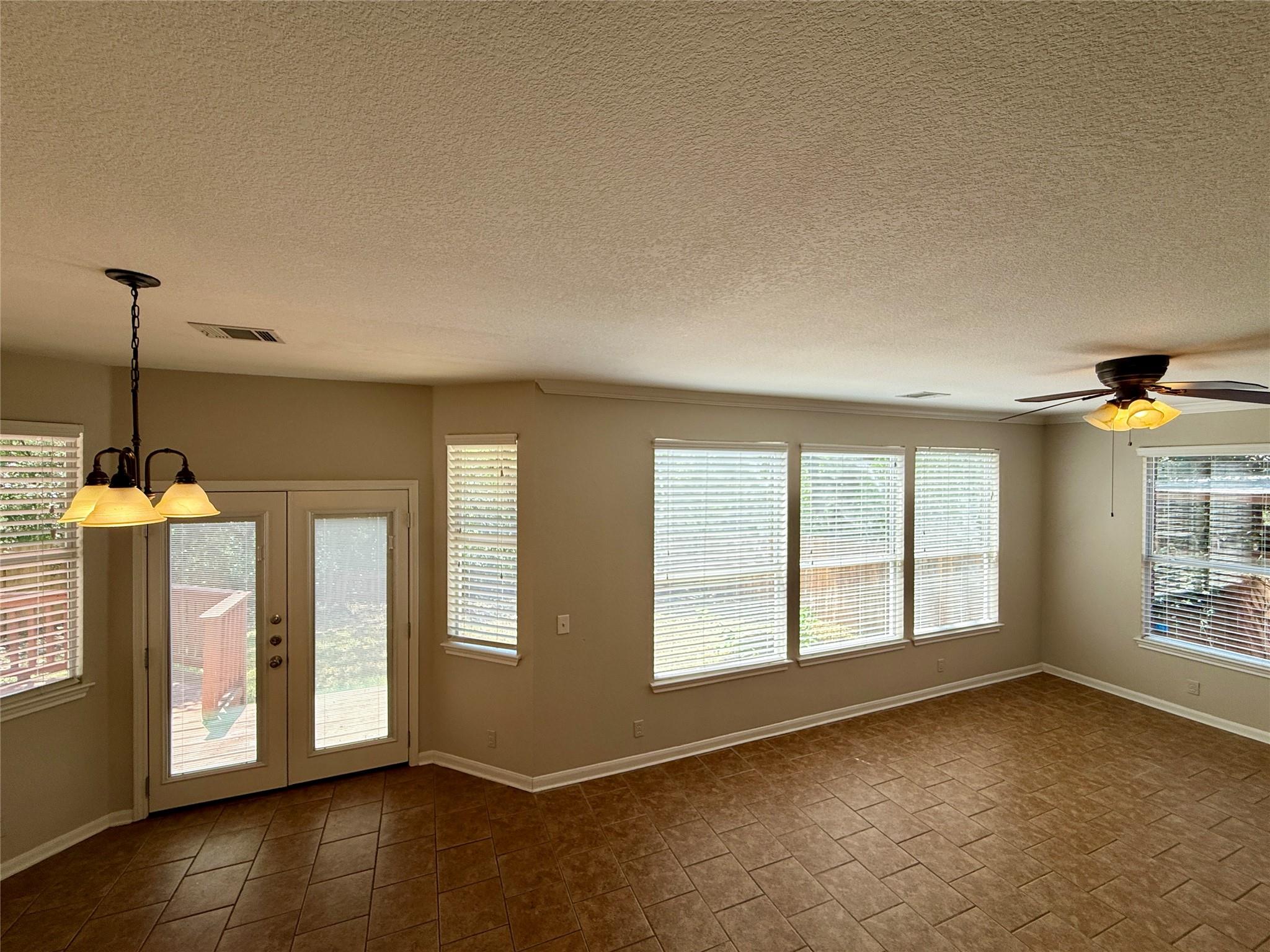 3953 Canyon Glen Cir, Austin, TX 78732