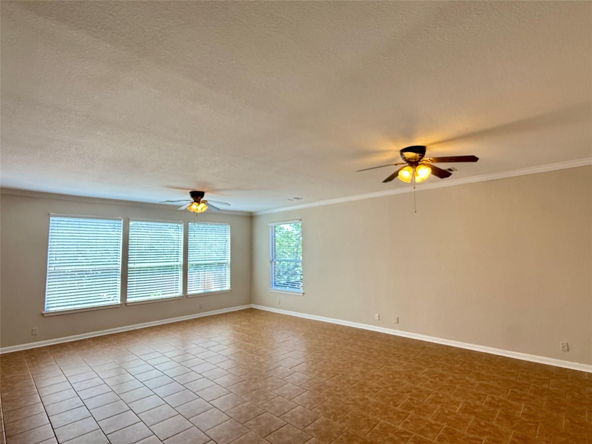 3953 Canyon Glen Cir, Austin, TX 78732