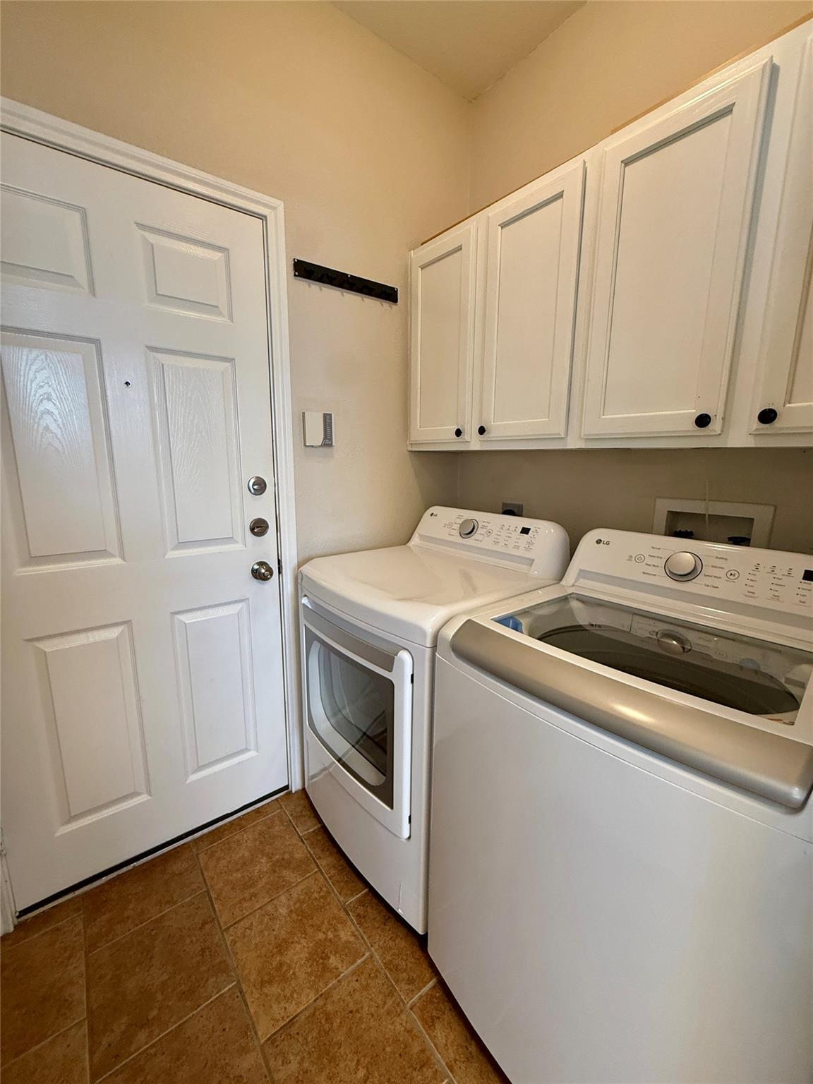 3953 Canyon Glen Cir, Austin, TX 78732