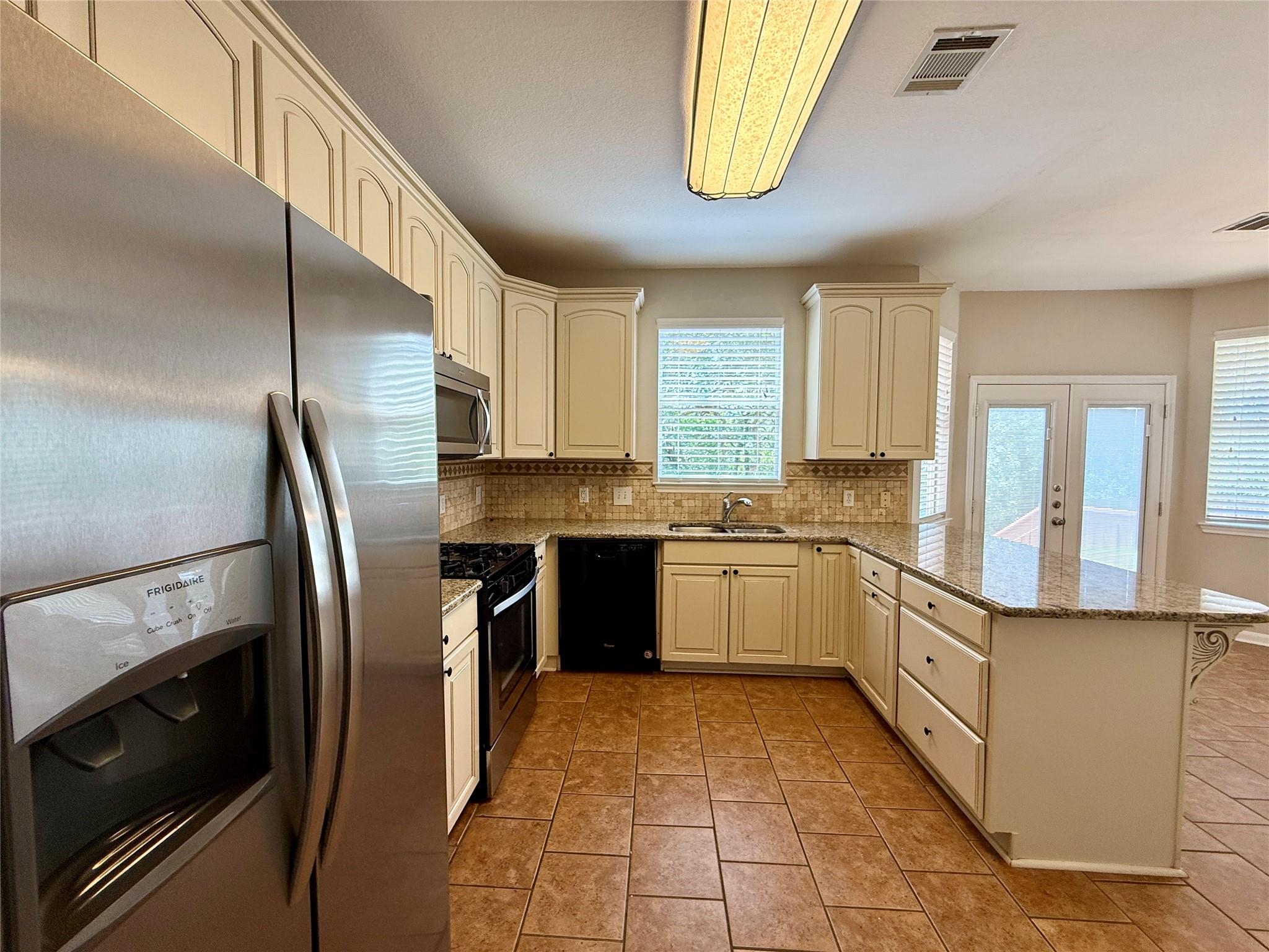 3953 Canyon Glen Cir, Austin, TX 78732