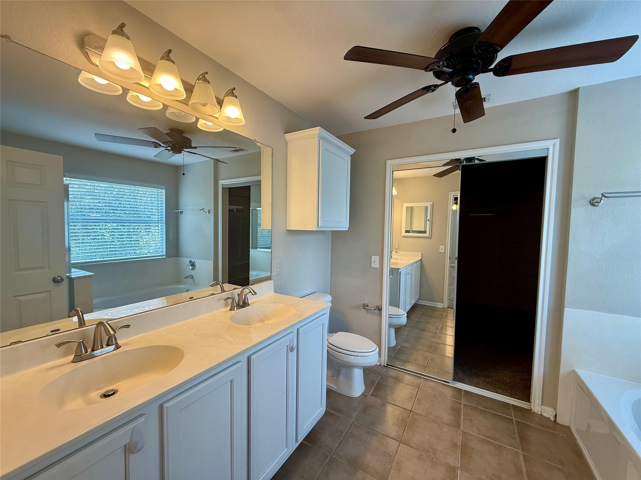 3953 Canyon Glen Cir, Austin, TX 78732