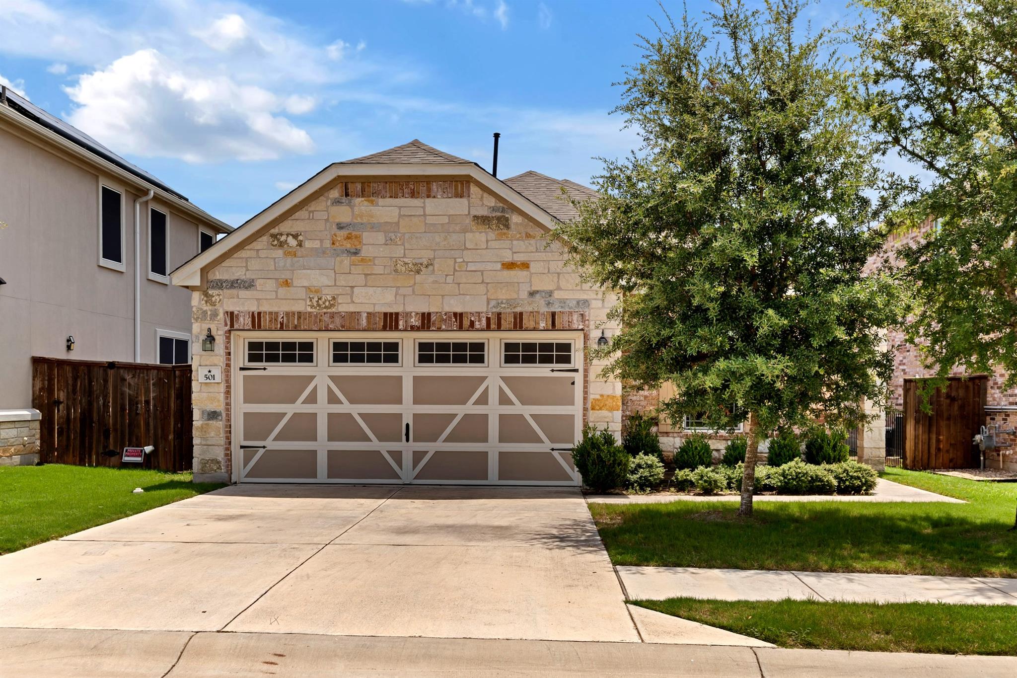 501 Fort William St, Hutto, TX 78634