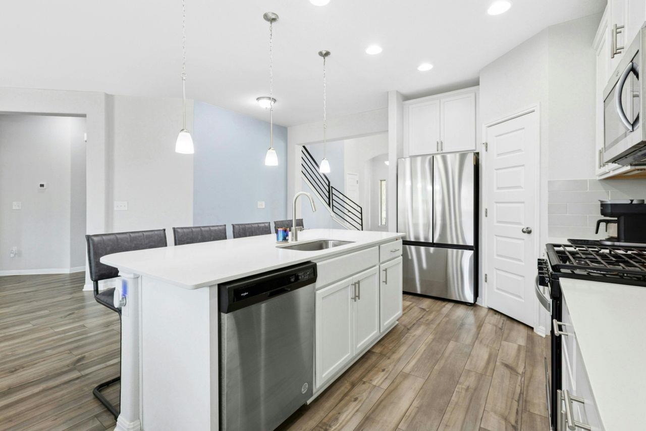 242 Backstays Loop, Kyle, TX 78640