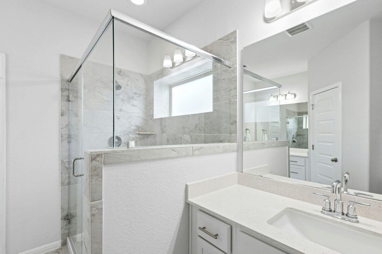 242 Backstays Loop, Kyle, TX 78640