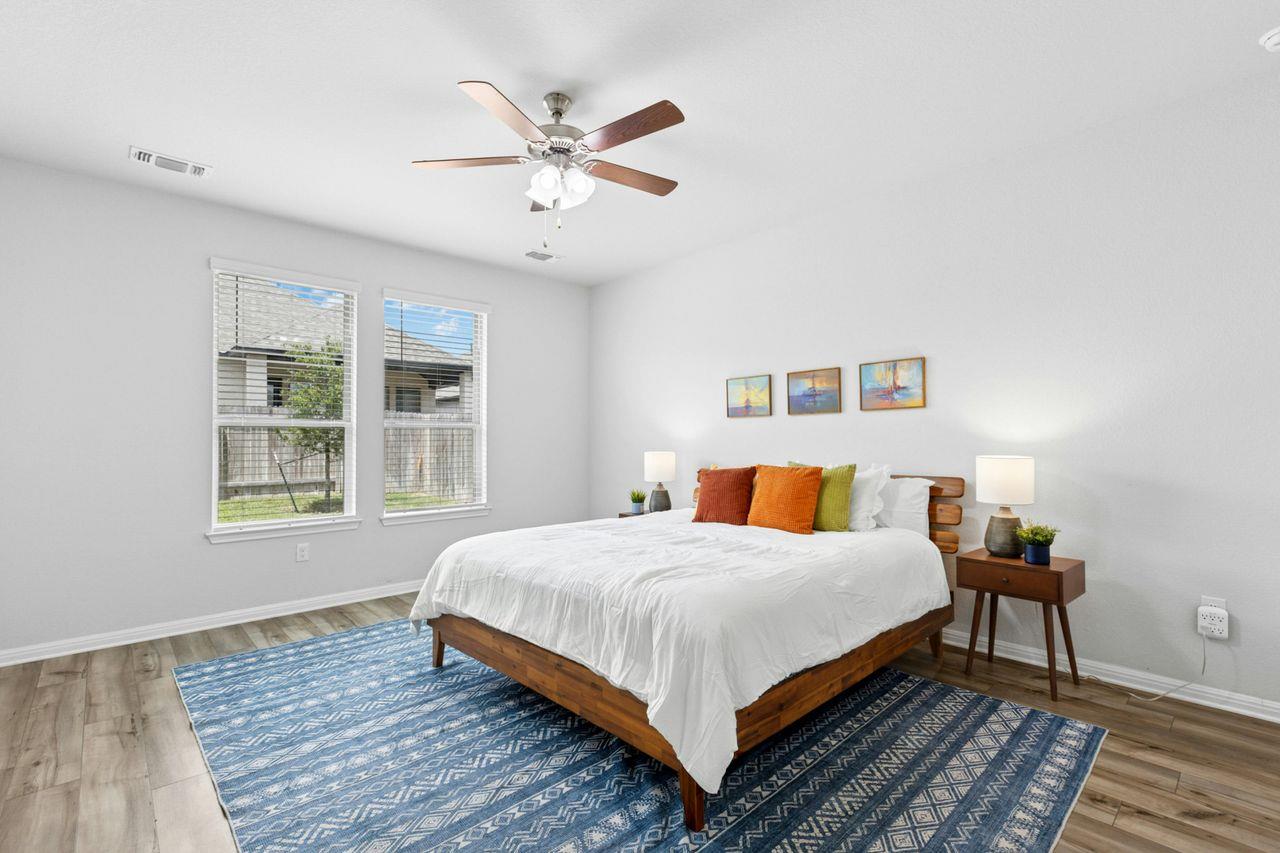 242 Backstays Loop, Kyle, TX 78640