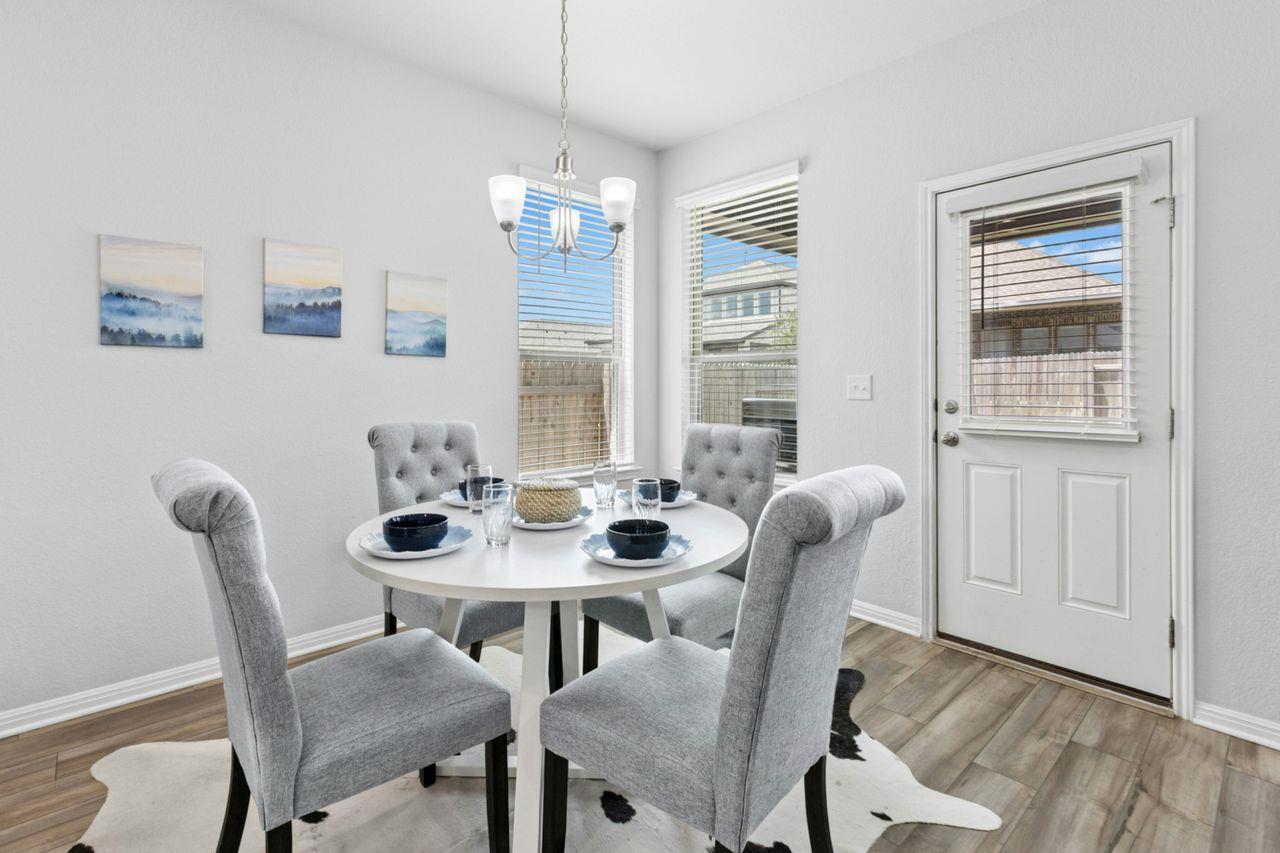 242 Backstays Loop, Kyle, TX 78640