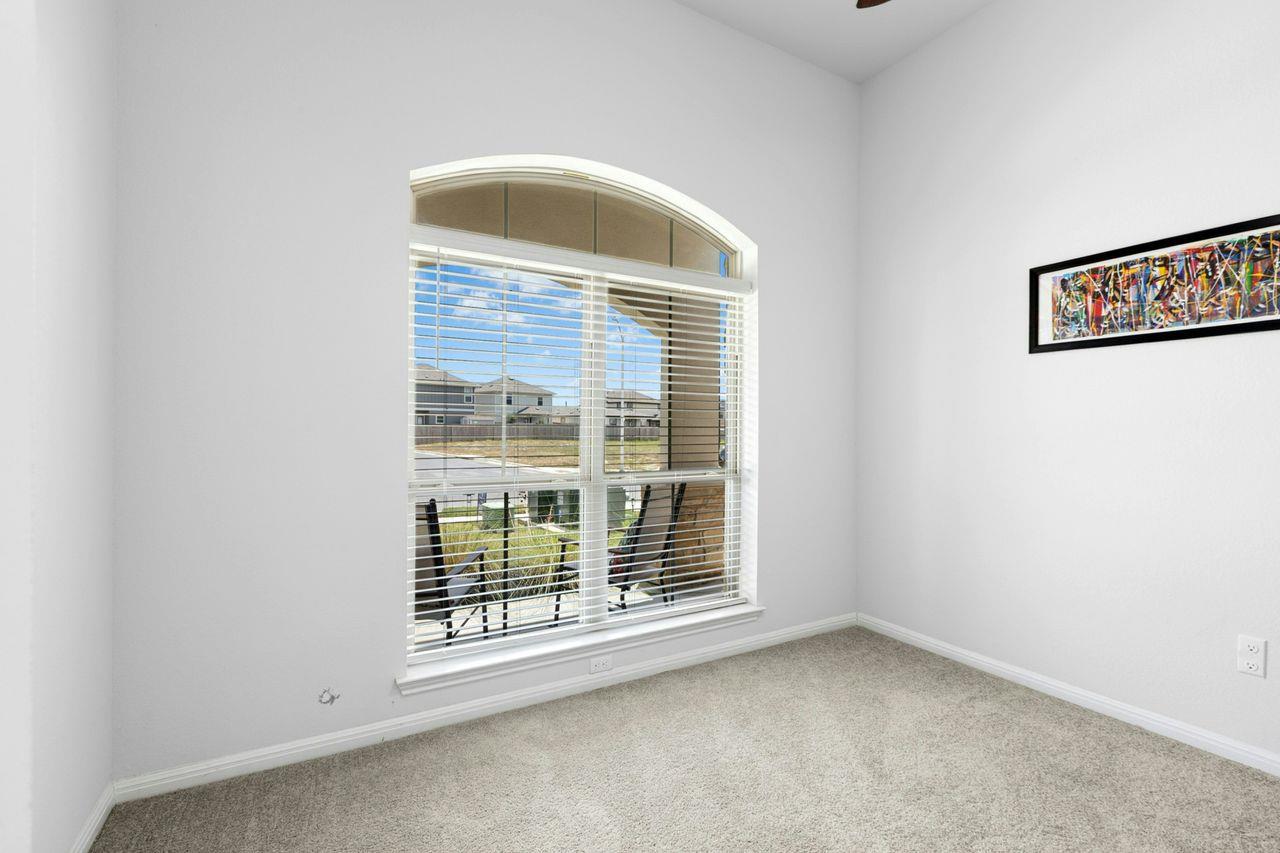 242 Backstays Loop, Kyle, TX 78640