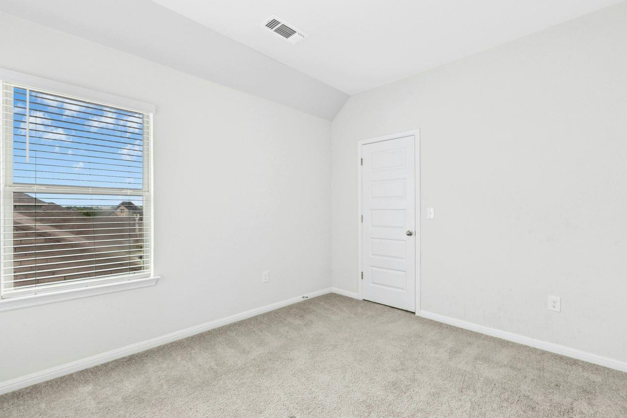 242 Backstays Loop, Kyle, TX 78640